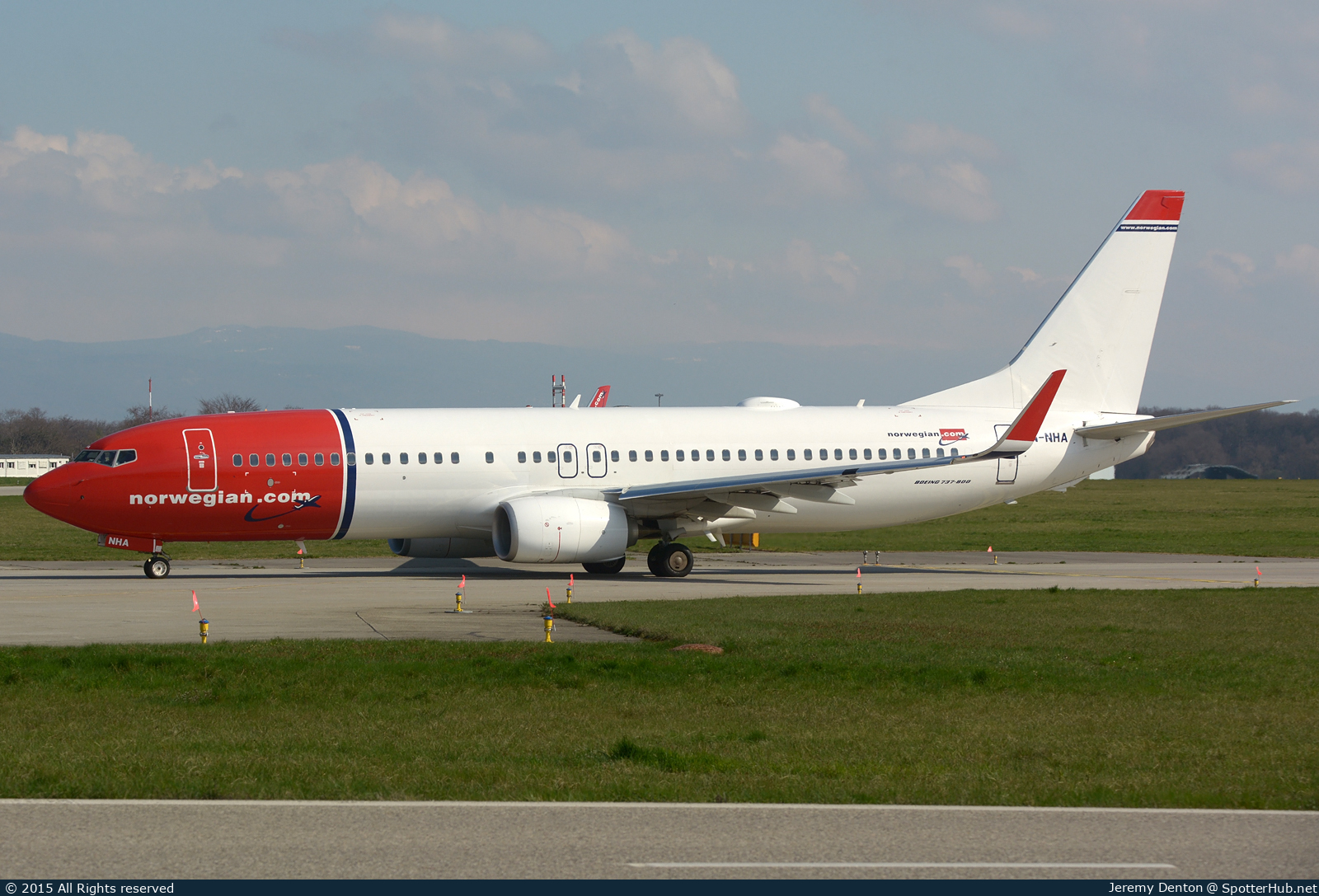 Photo of LN-NHA - Boeing 737-8JP operated by Norwegian Air Shuttle