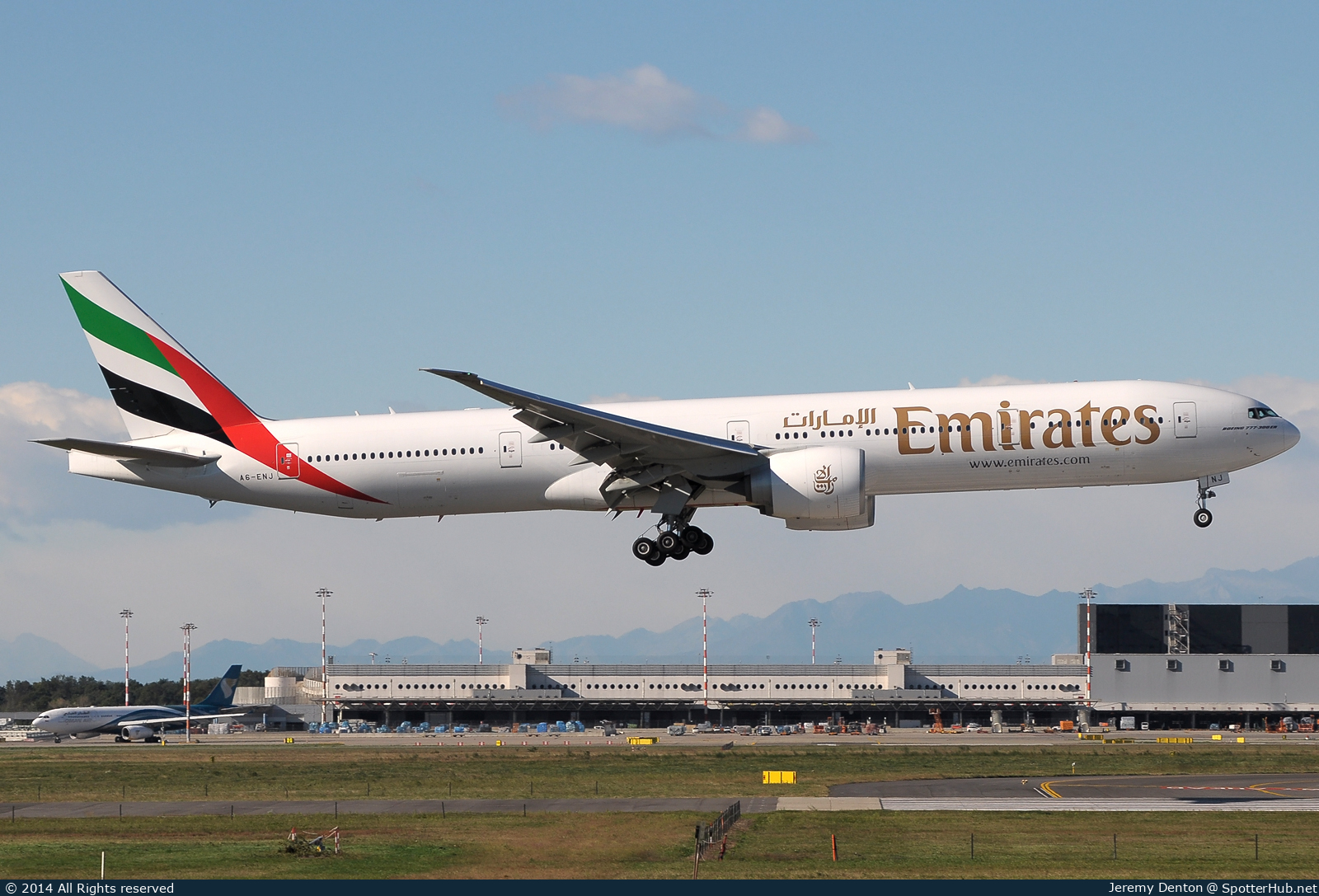 Photo of A6-ENJ - Boeing 777-31H(ER) operated by Emirates