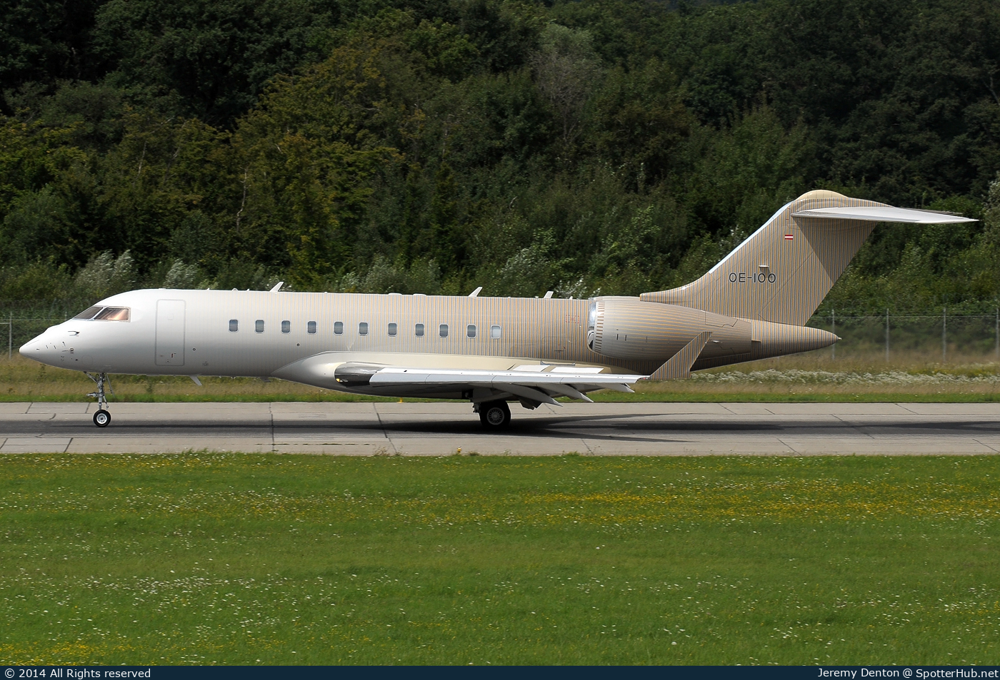 Photo of OE-IOO - Bombardier Global 5000 operated by MS Aviation