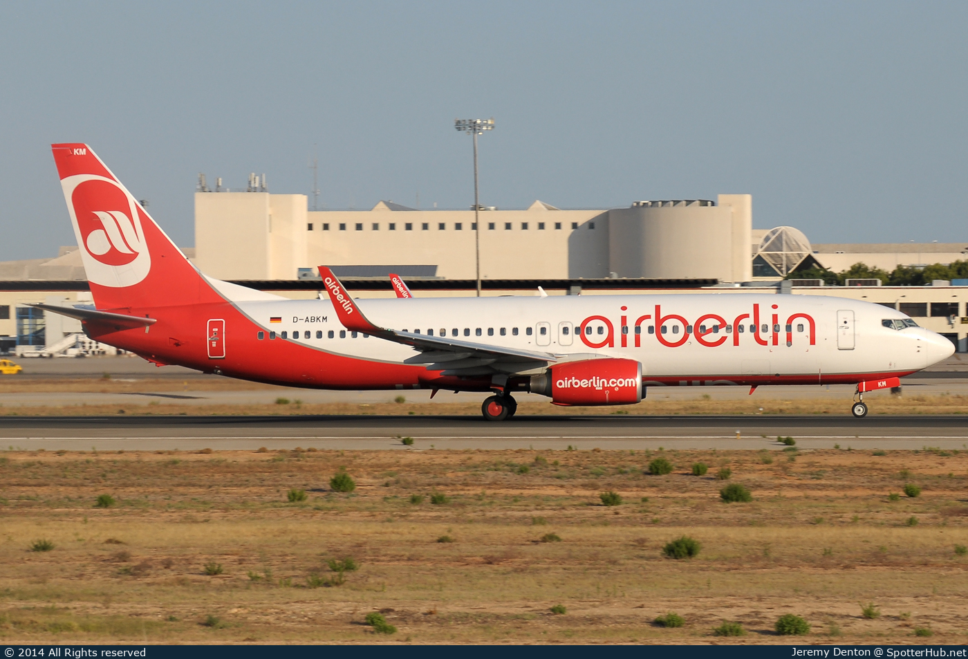Photo of D-ABKM - Boeing 737-86J operated by Air Berlin