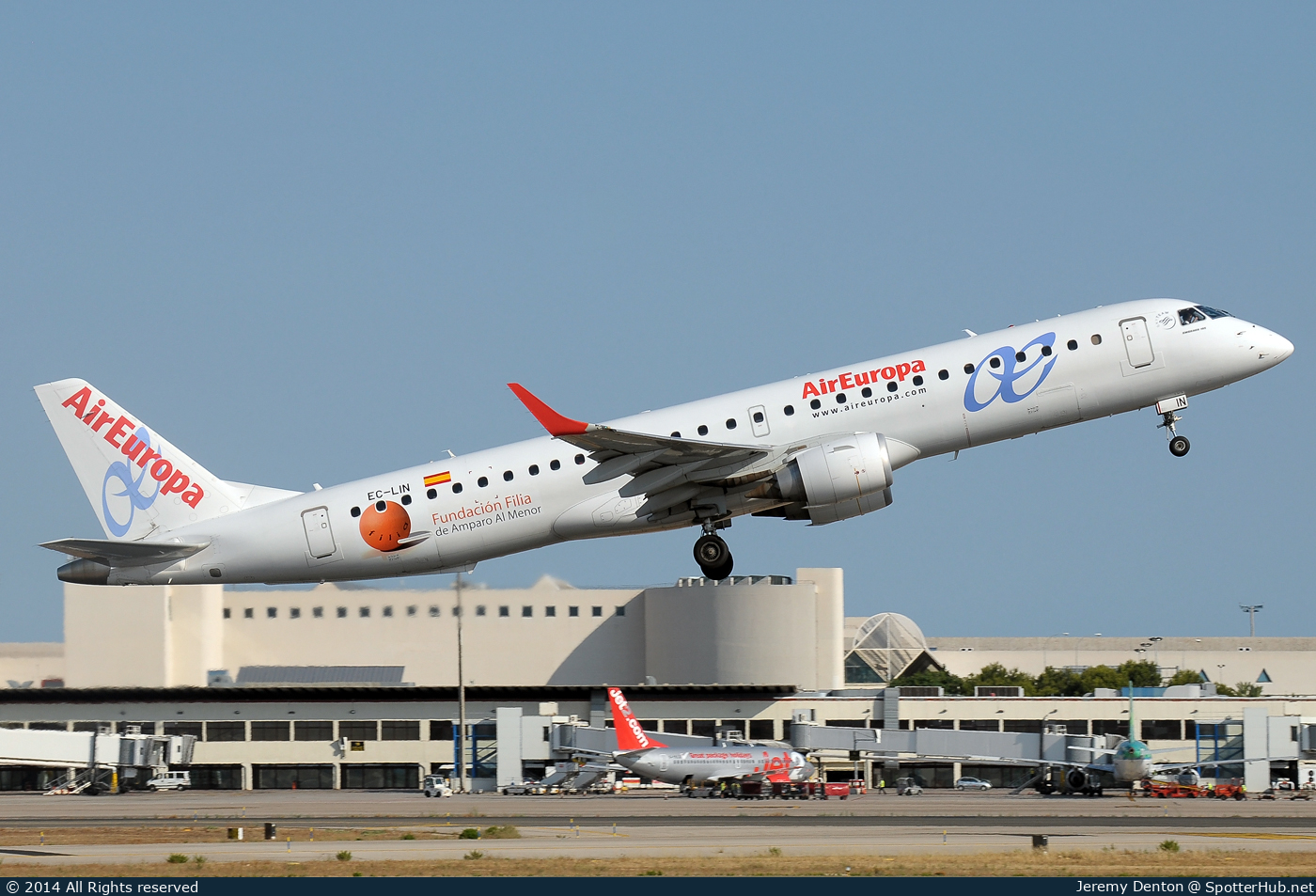 Photo of EC-LIN - Embraer ERJ-195LR operated by Air Europa