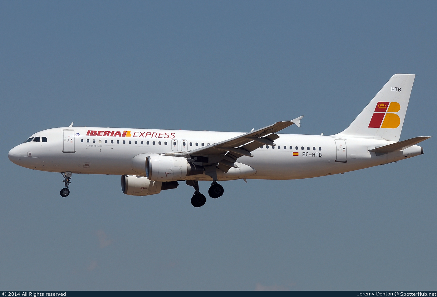 Photo of EC-HTB - Airbus A320-214 operated by Iberia Express