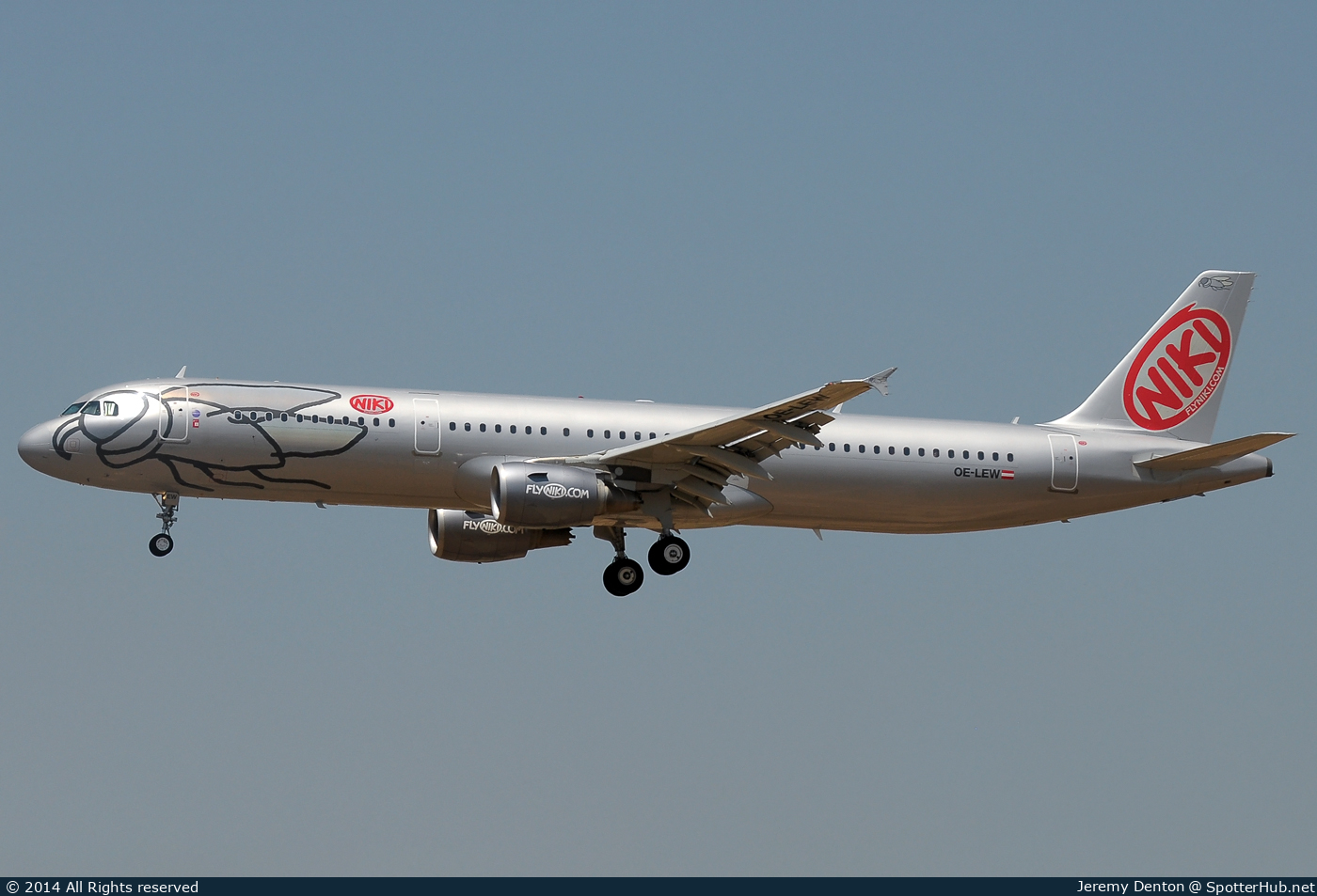 Photo of OE-LEW - Airbus A321-211 operated by Niki