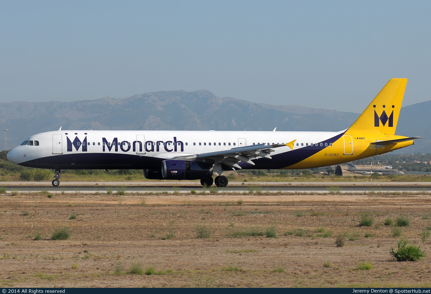 Photo of G-OZBZ - Airbus A321-231 operated by Monarch Airlines