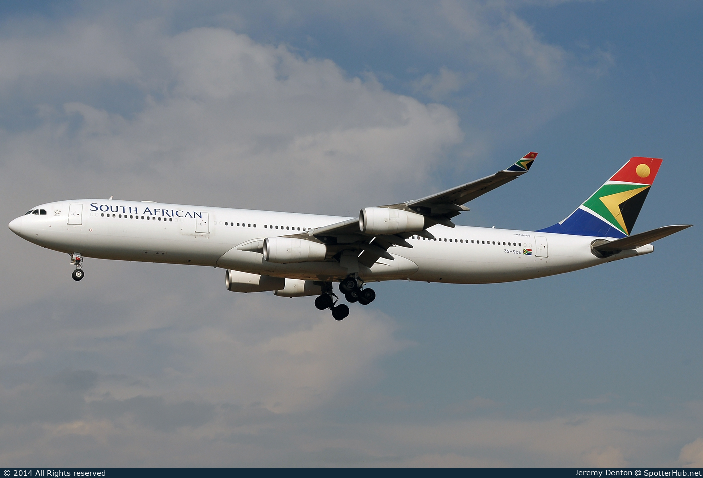 Photo of ZS-SXA - Airbus A340-313 operated by South African Airways