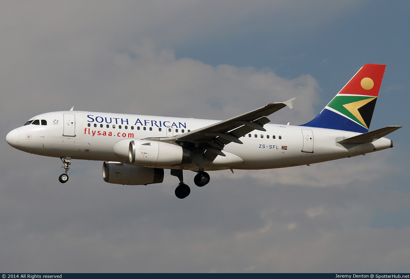 Photo of ZS-SFL - Airbus A319-131 operated by South African Airways