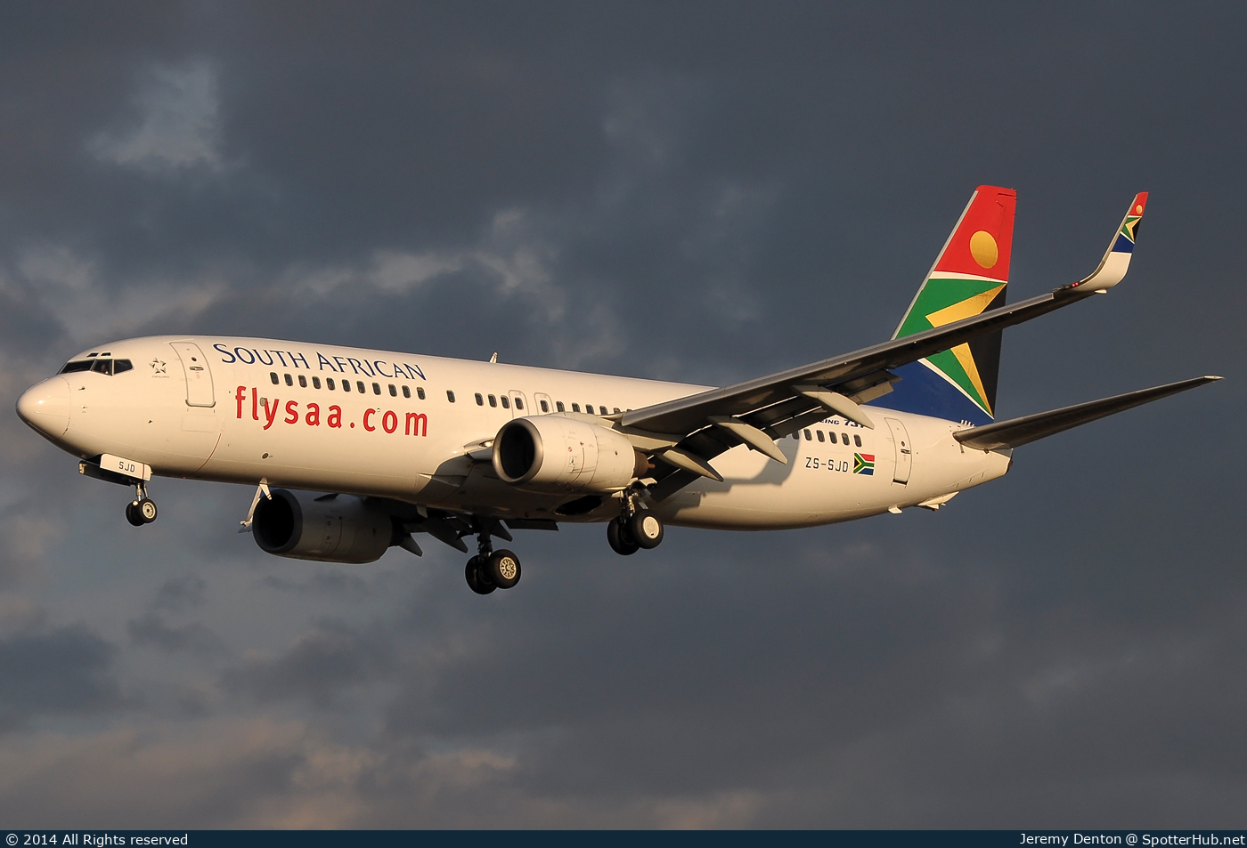 Photo of ZS-SJD - Boeing 737-85F operated by South African Airways