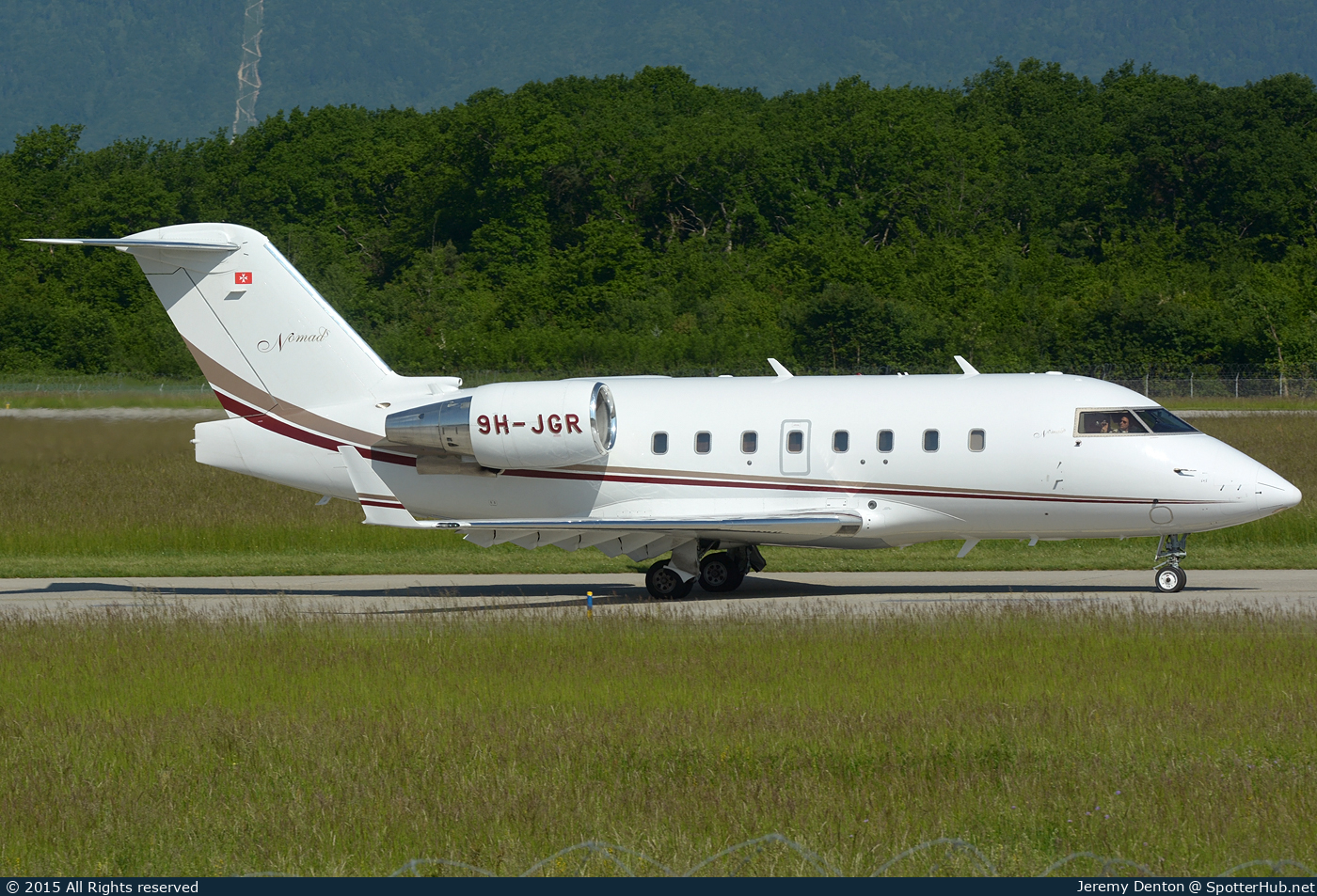 Photo of 9H-JGR - Bombardier Challenger 604 operated by Nomad Aviation