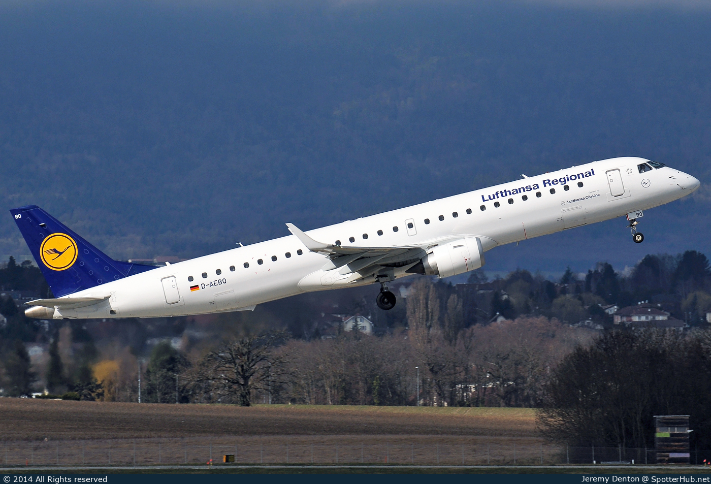 Photo of D-AEBQ - Embraer ERJ-195LR operated by Lufthansa CityLine
