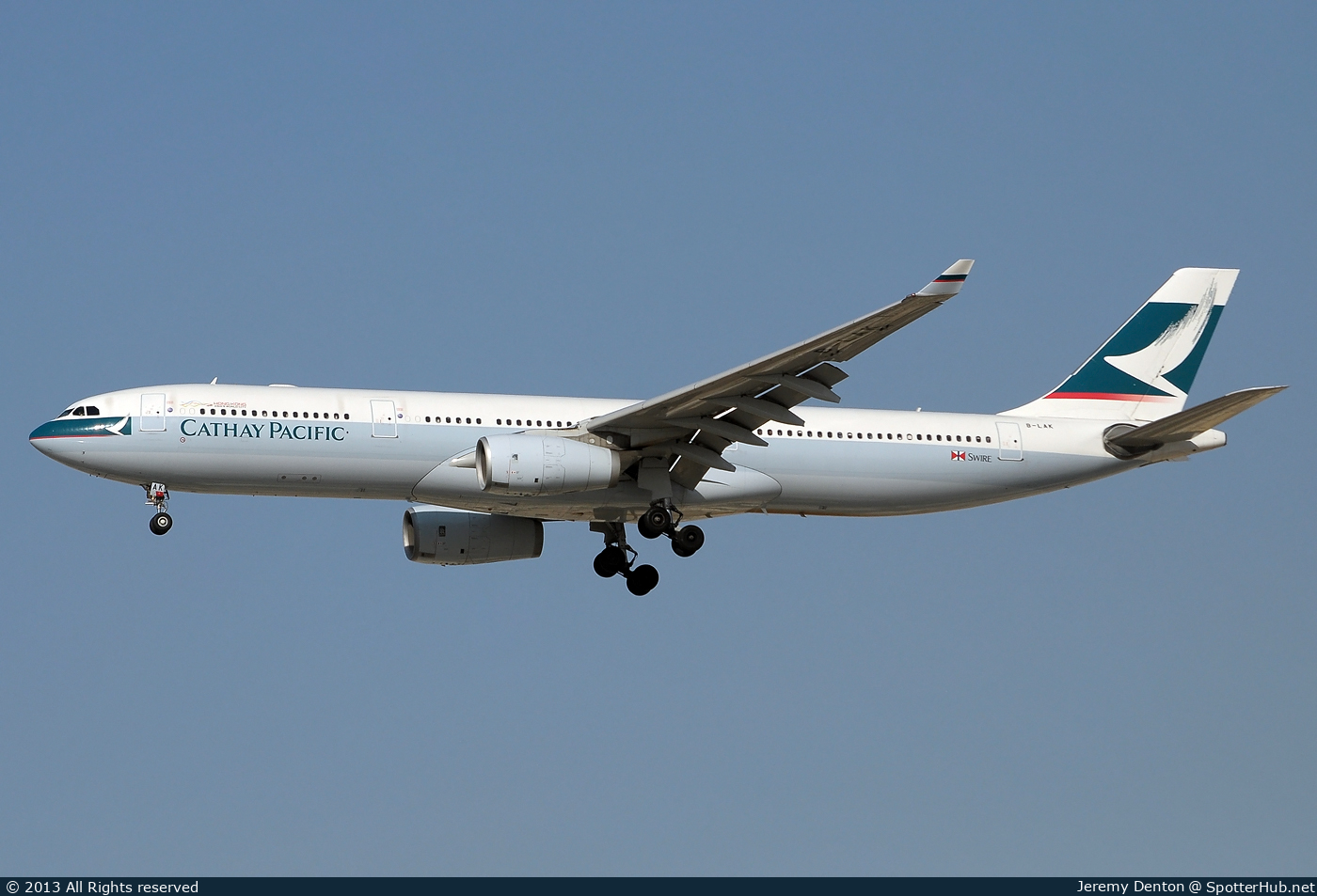 Photo of B-LAK - Airbus A330-343 operated by Cathay Pacific Airways