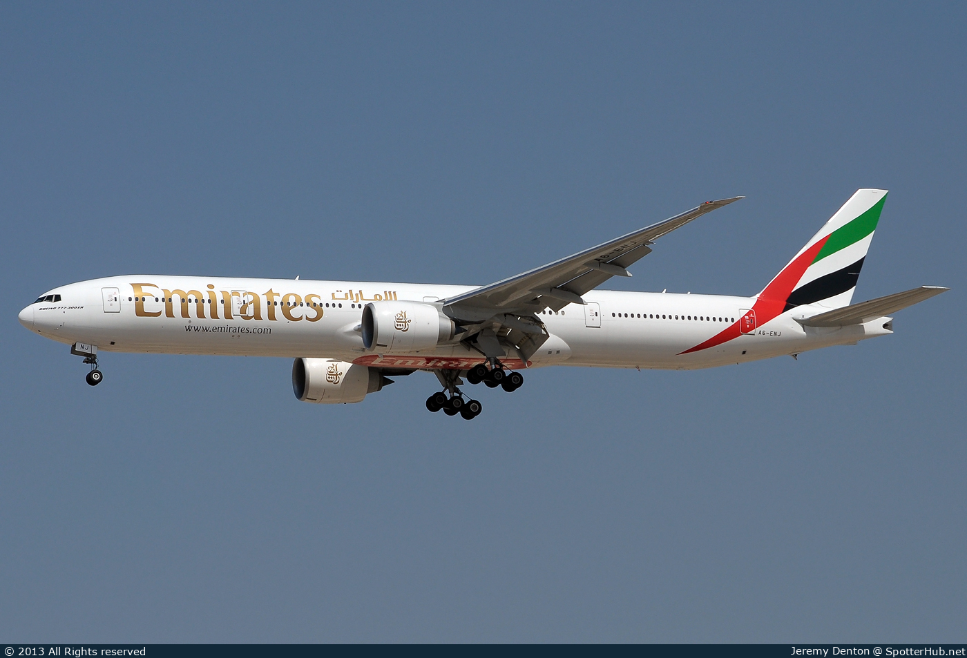 Photo of A6-ENJ - Boeing 777-31H(ER) operated by Emirates