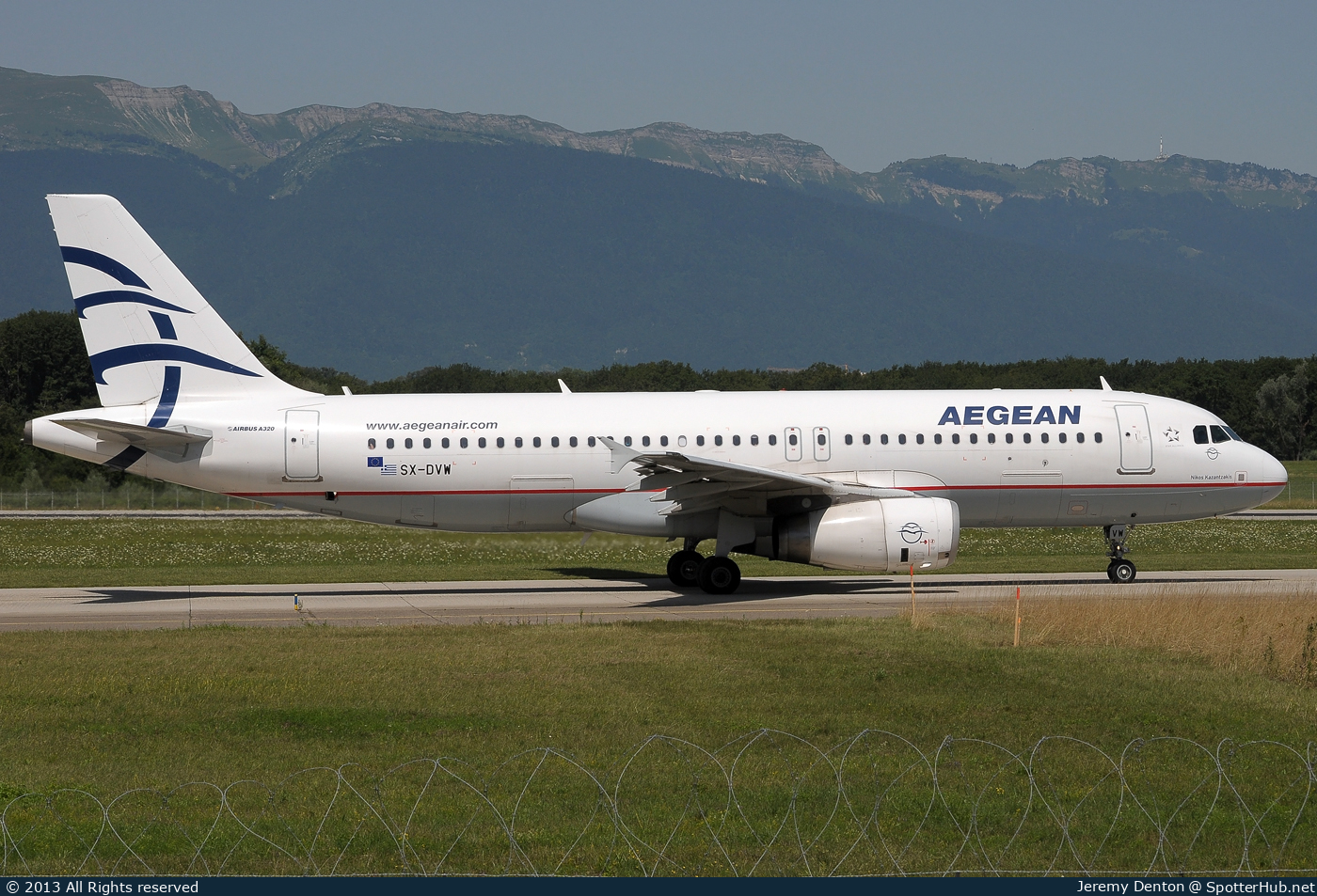 Photo of SX-DVM - Airbus A320-232 operated by Aegean Airlines