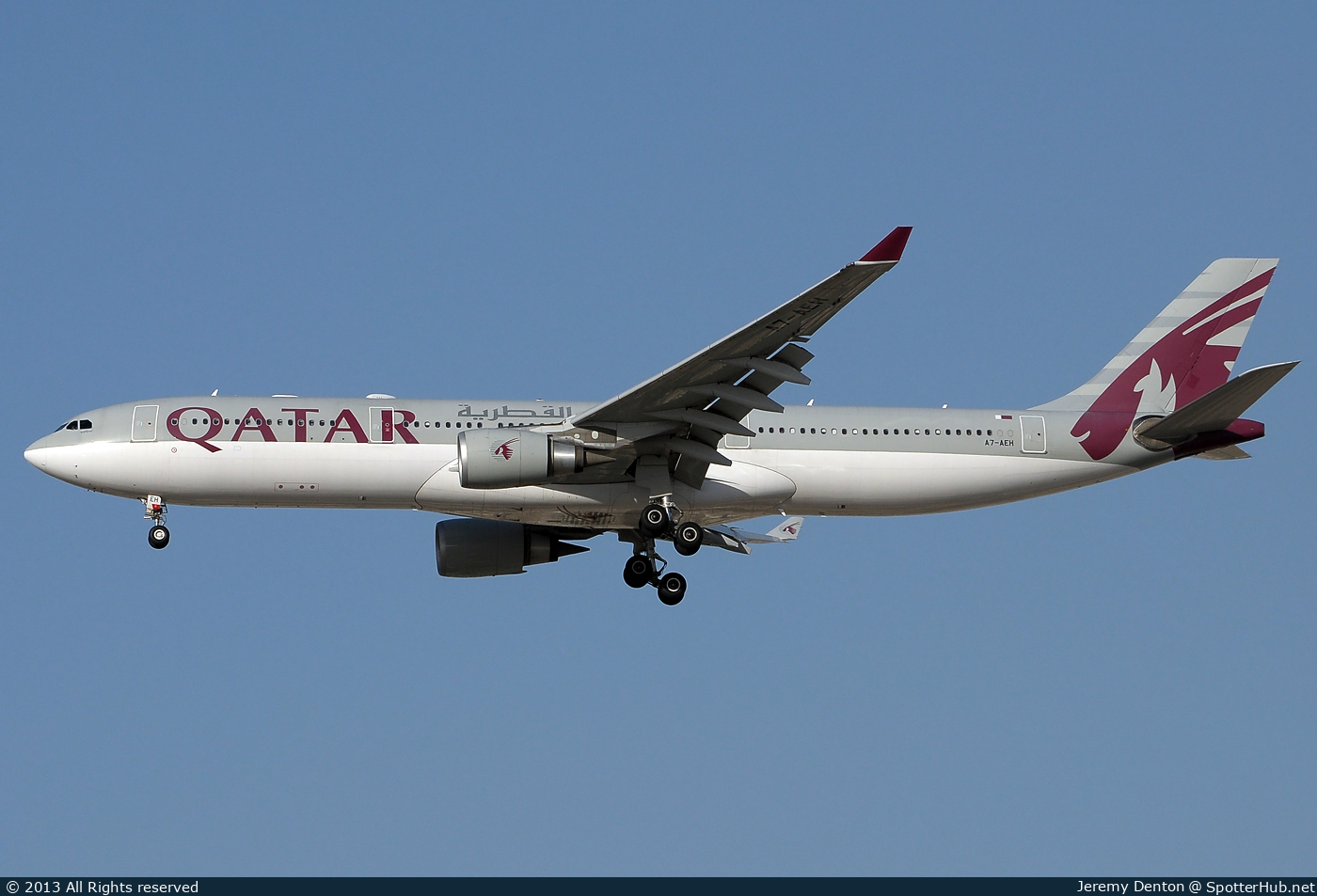 Photo of A7-AEH - Airbus A330-302 operated by Qatar Airways