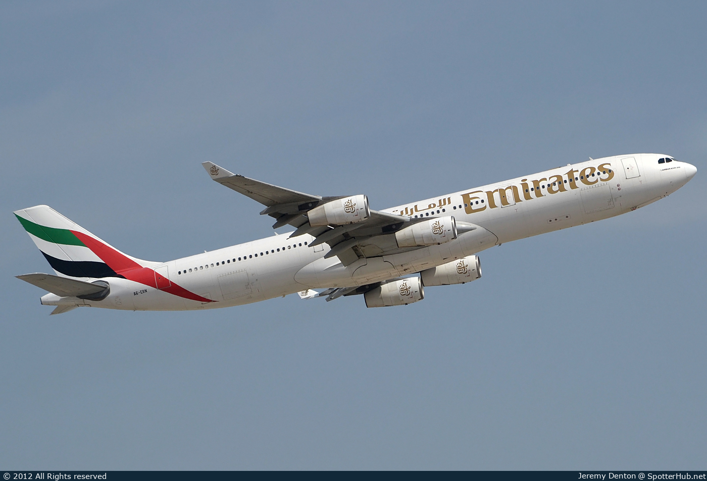 Photo of A6-ERN - Airbus A340-313 operated by Emirates