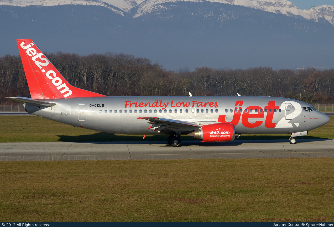 Photo of G-CELS - Boeing 737-377 operated by Jet2