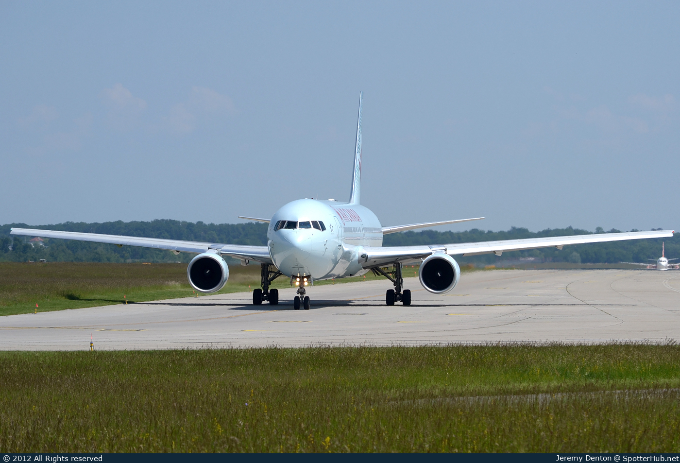 Photo of C-FMWP - Boeing 767-333(ER) operated by Air Canada