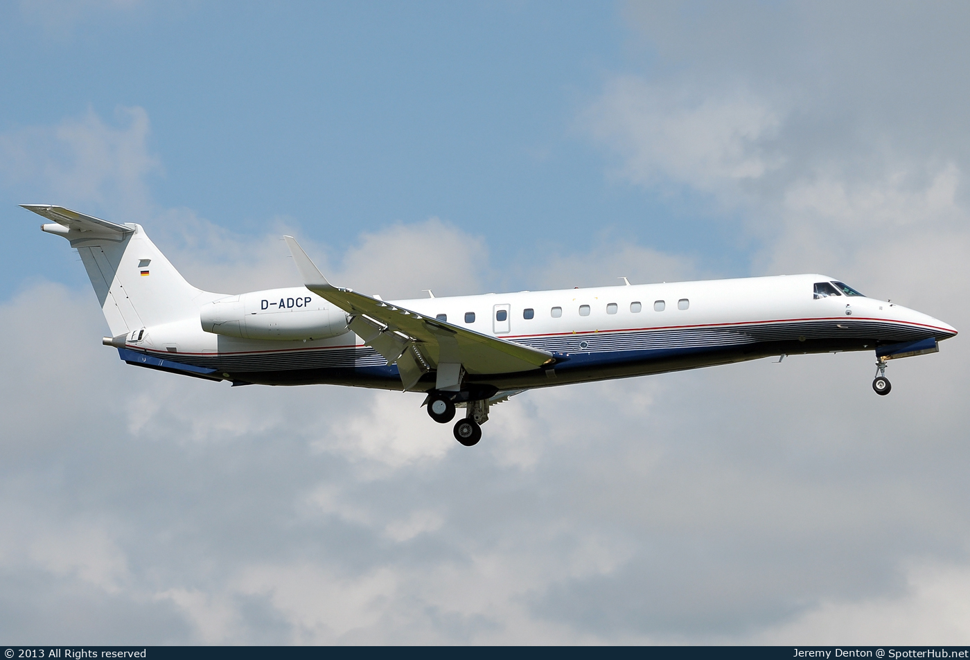 Photo of D-ADCP - Embraer Legacy 600 operated by Avangard Aviation