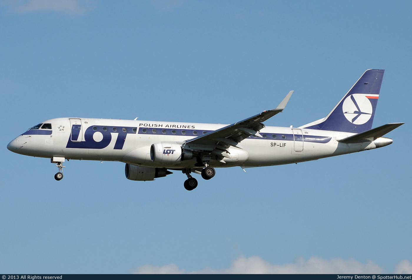 Photo of SP-LIF - Embraer ERJ-175LR operated by LOT Polish Airlines