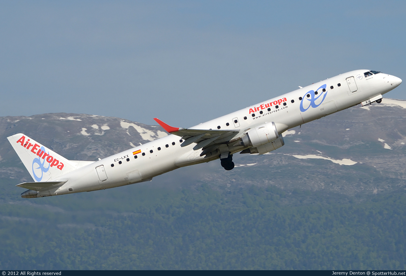 Photo of EC-LKX - Embraer ERJ-195LR operated by Air Europa