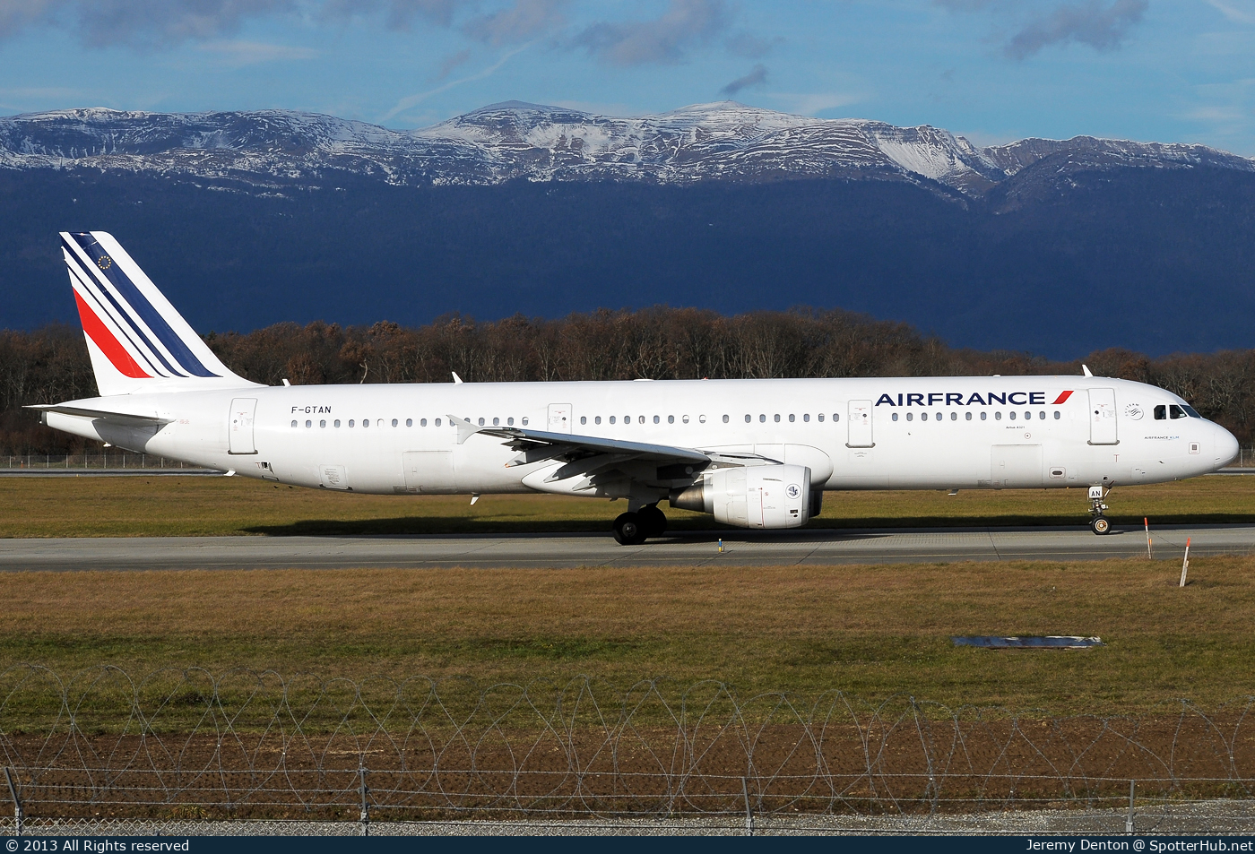 Photo of F-GTAN - Airbus A321-212 operated by Air France
