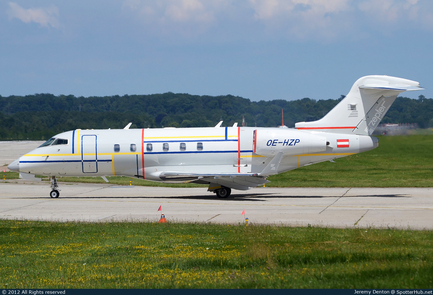 Photo of OE-HZP - Bombardier Challenger 300 operated by International Jet Management