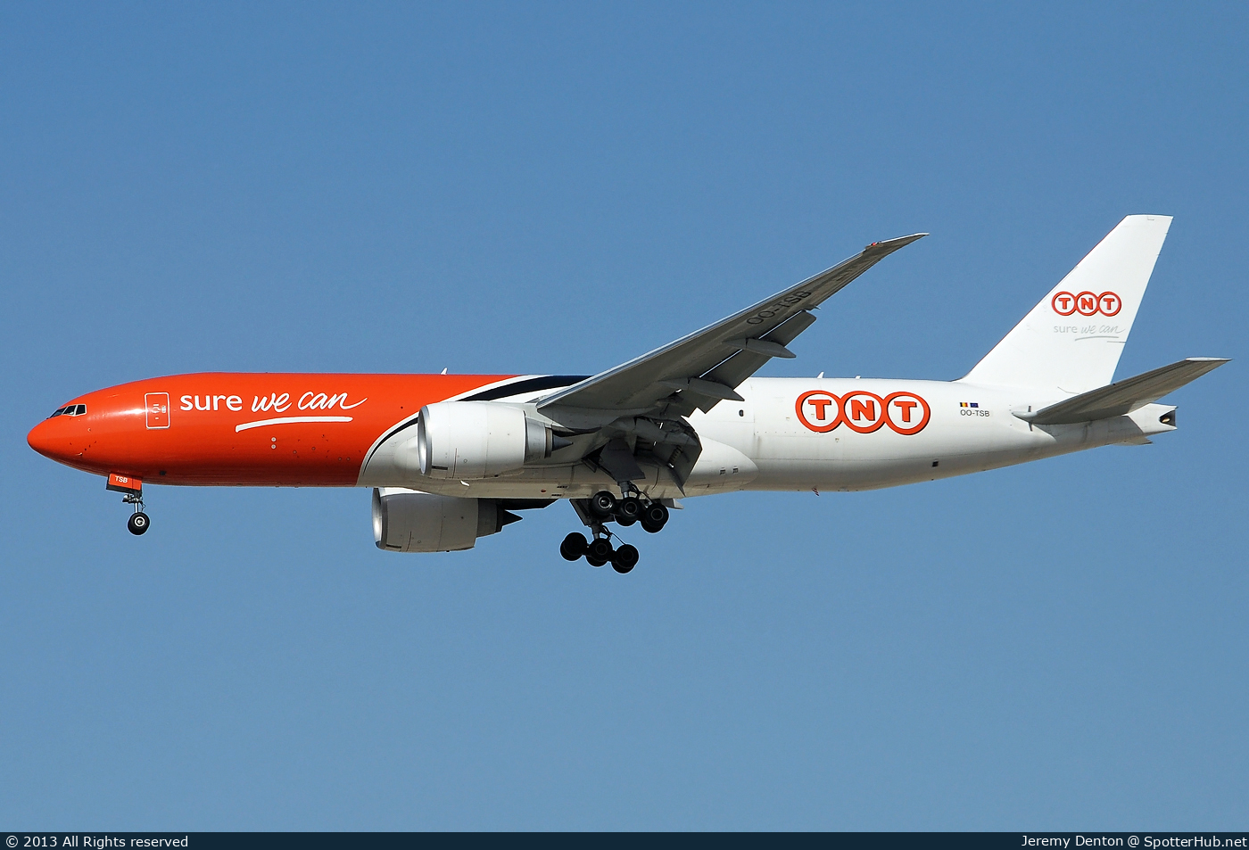 Photo of OO-TSB - Boeing 777-FHT operated by TNT Airways