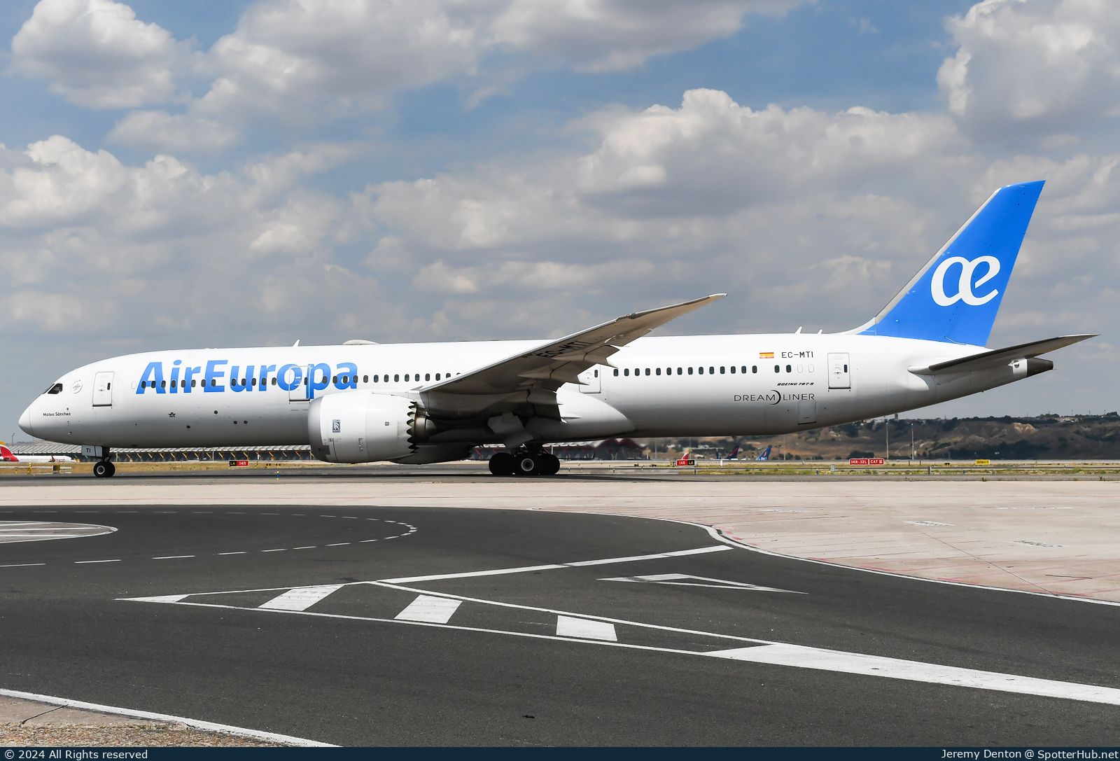 Photo of EC-MTI - Boeing 787-9 Dreamliner operated by Air Europa