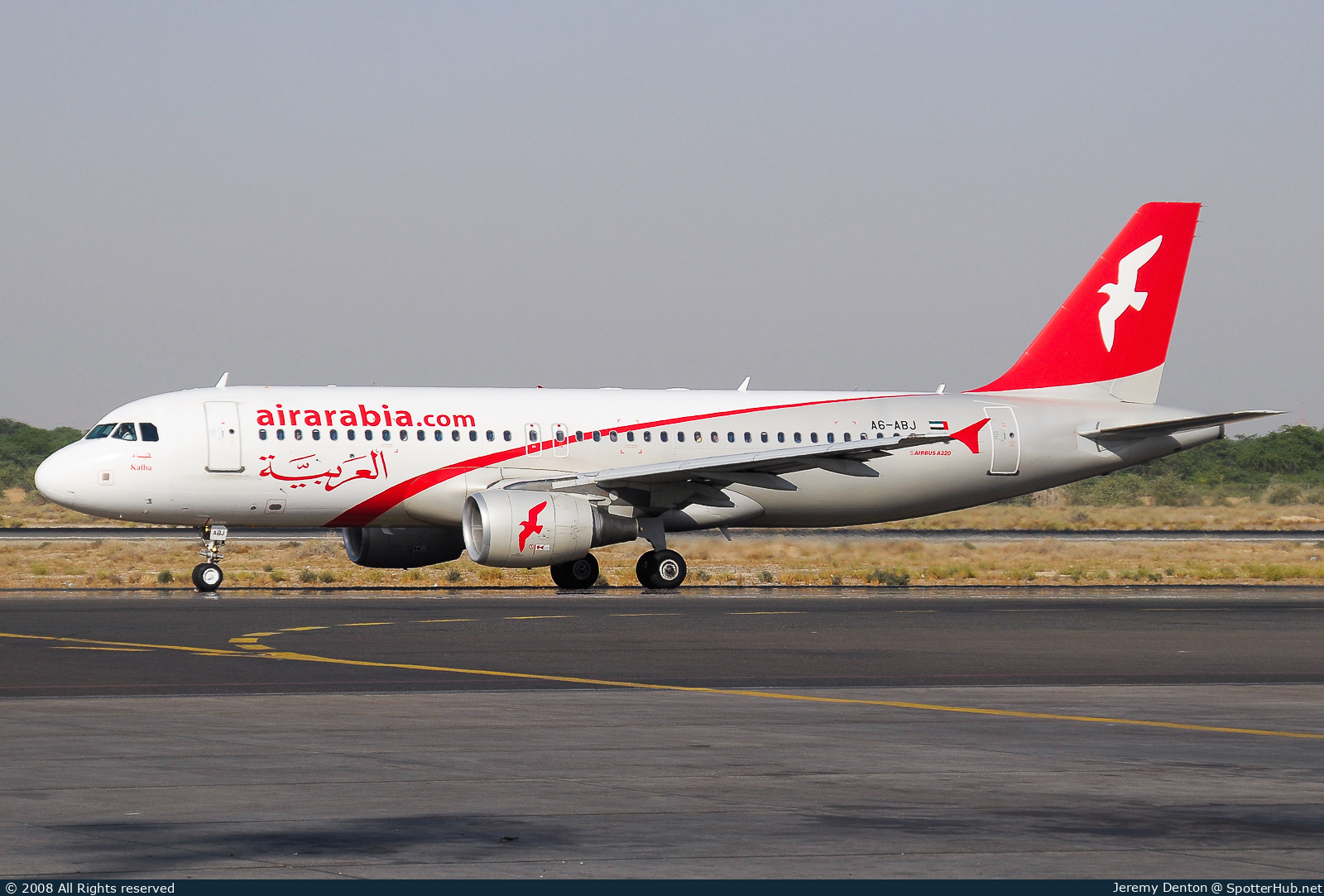 Photo of A6-ABJ - Airbus A320-214 operated by Air Arabia