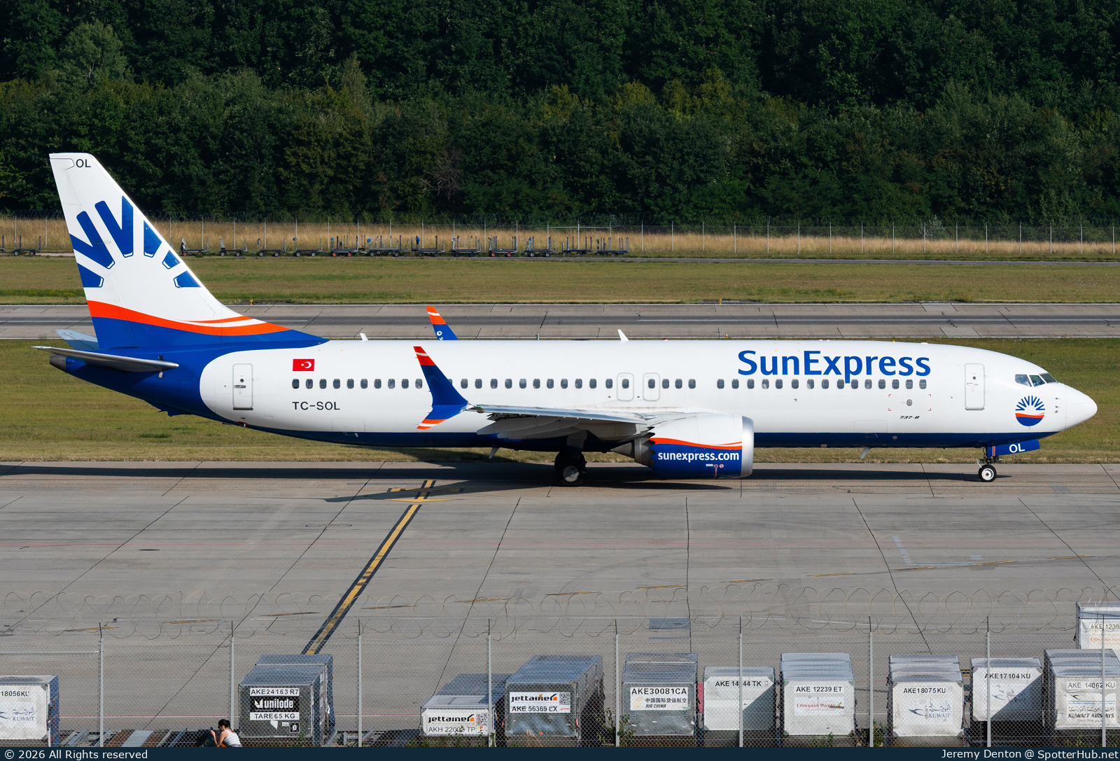 Photo of TC-SOL - Boeing 737 MAX 8 operated by SunExpress