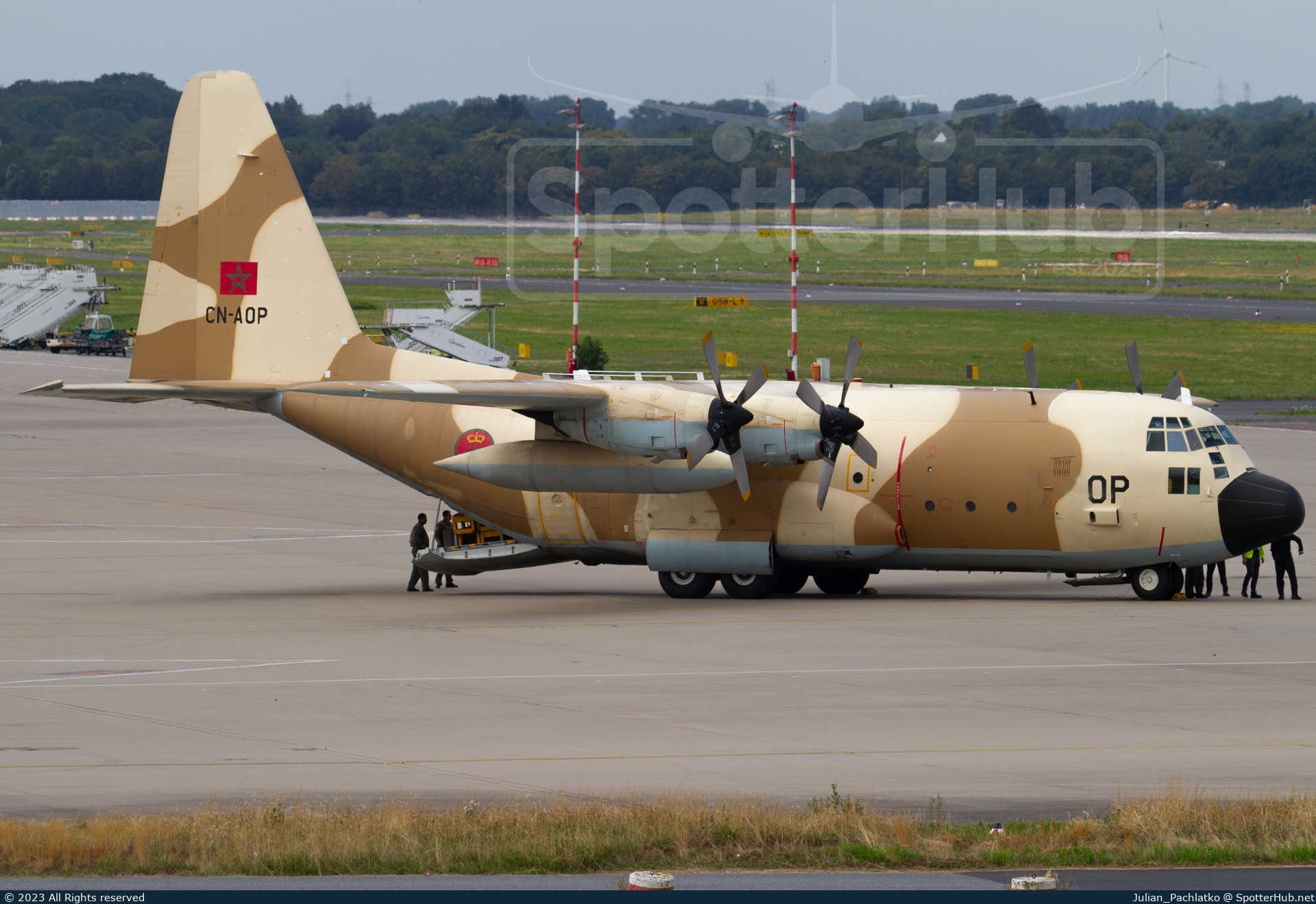 Photo of CN-AOP - Lockheed C-130H Hercules operated by Royal Moroccan Air Force