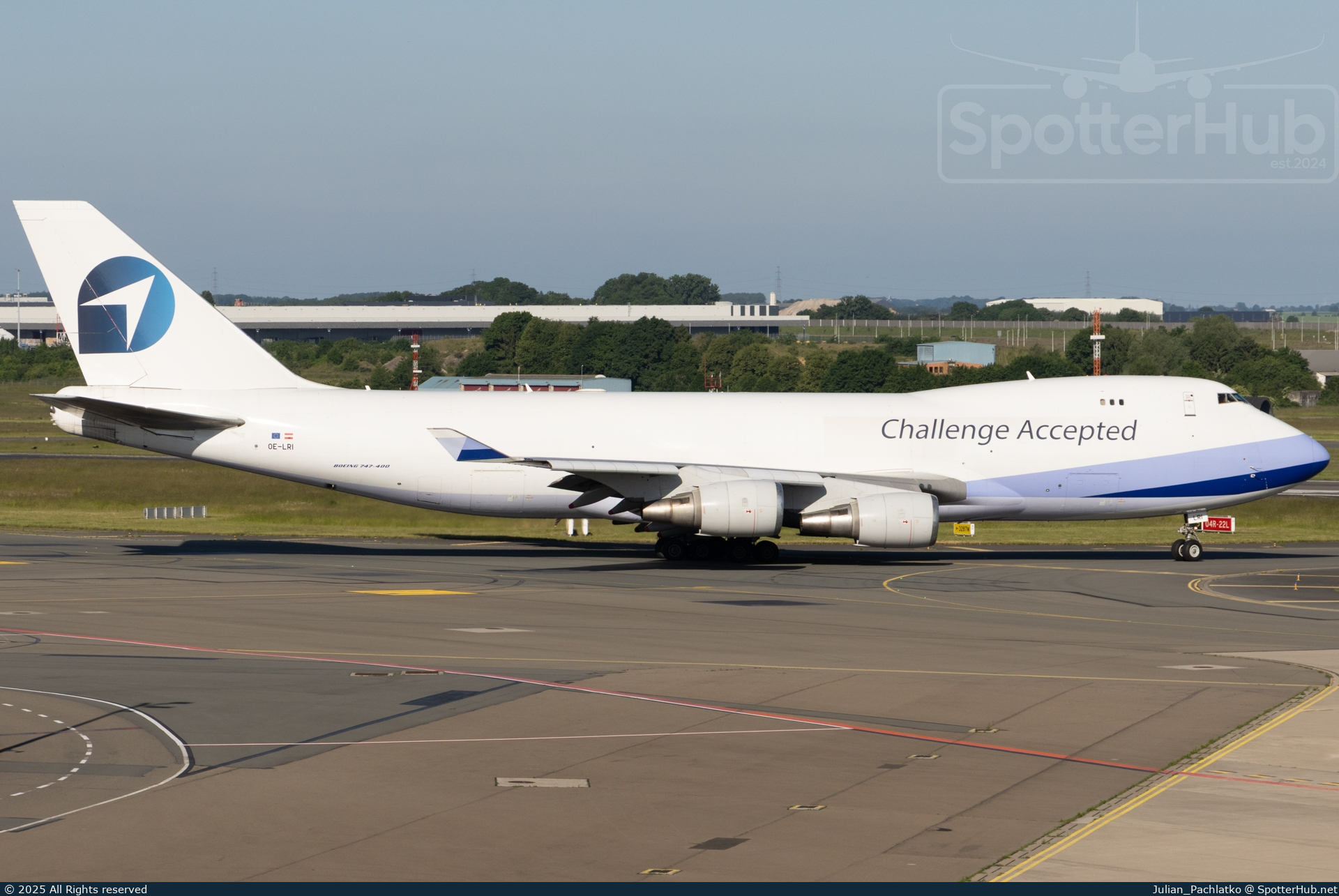 Photo of OE-LRI - Boeing 747-409F operated by Challenge Airlines BE