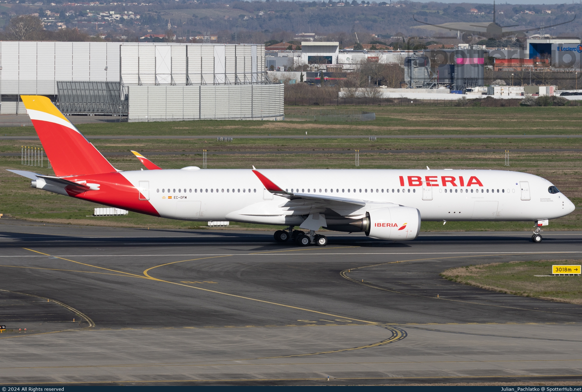 Photo of EC-OFM - Airbus A350-941 operated by Iberia