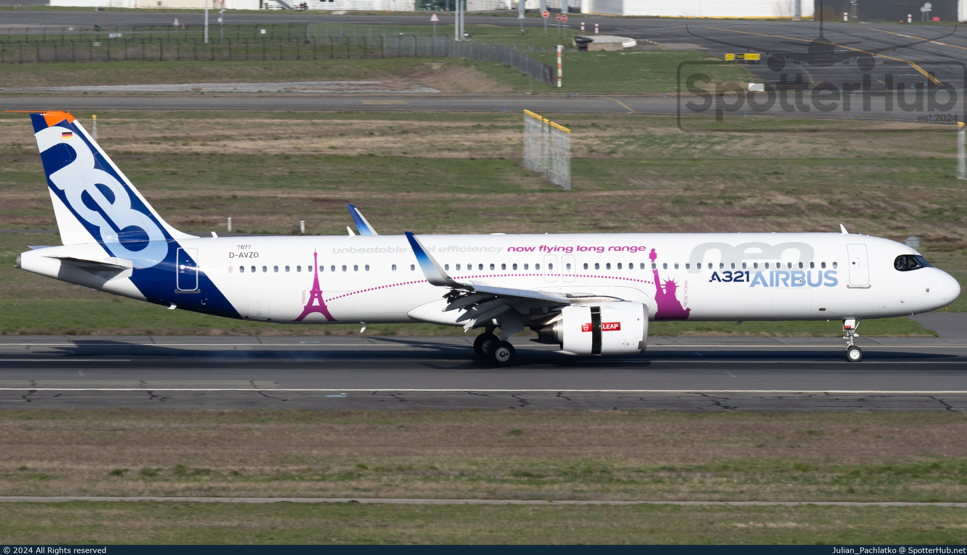 Photo of D-AVZO - Airbus A321-251NX operated by Airbus Industrie