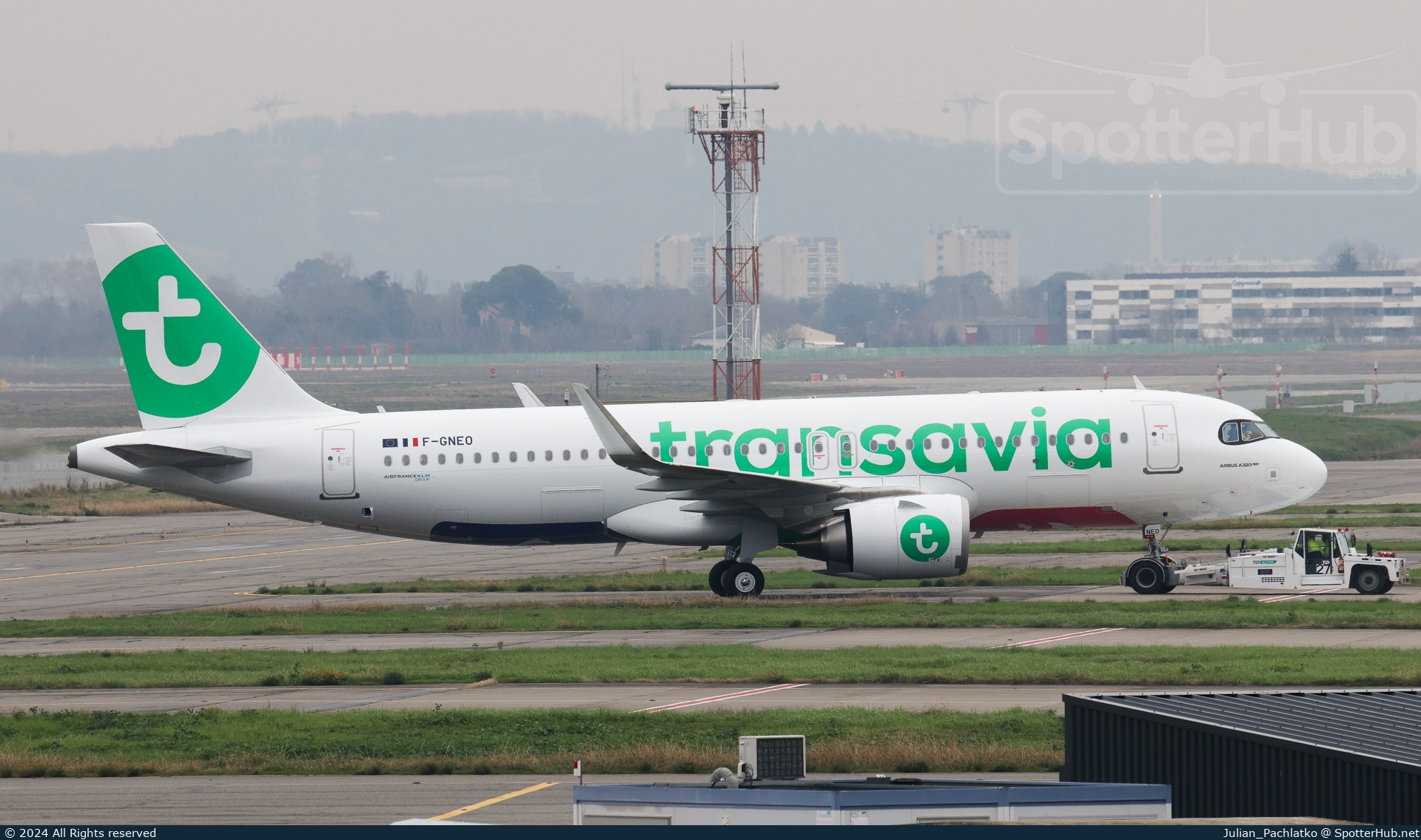 Photo of F-GNEO - Airbus A320-252N operated by Transavia France