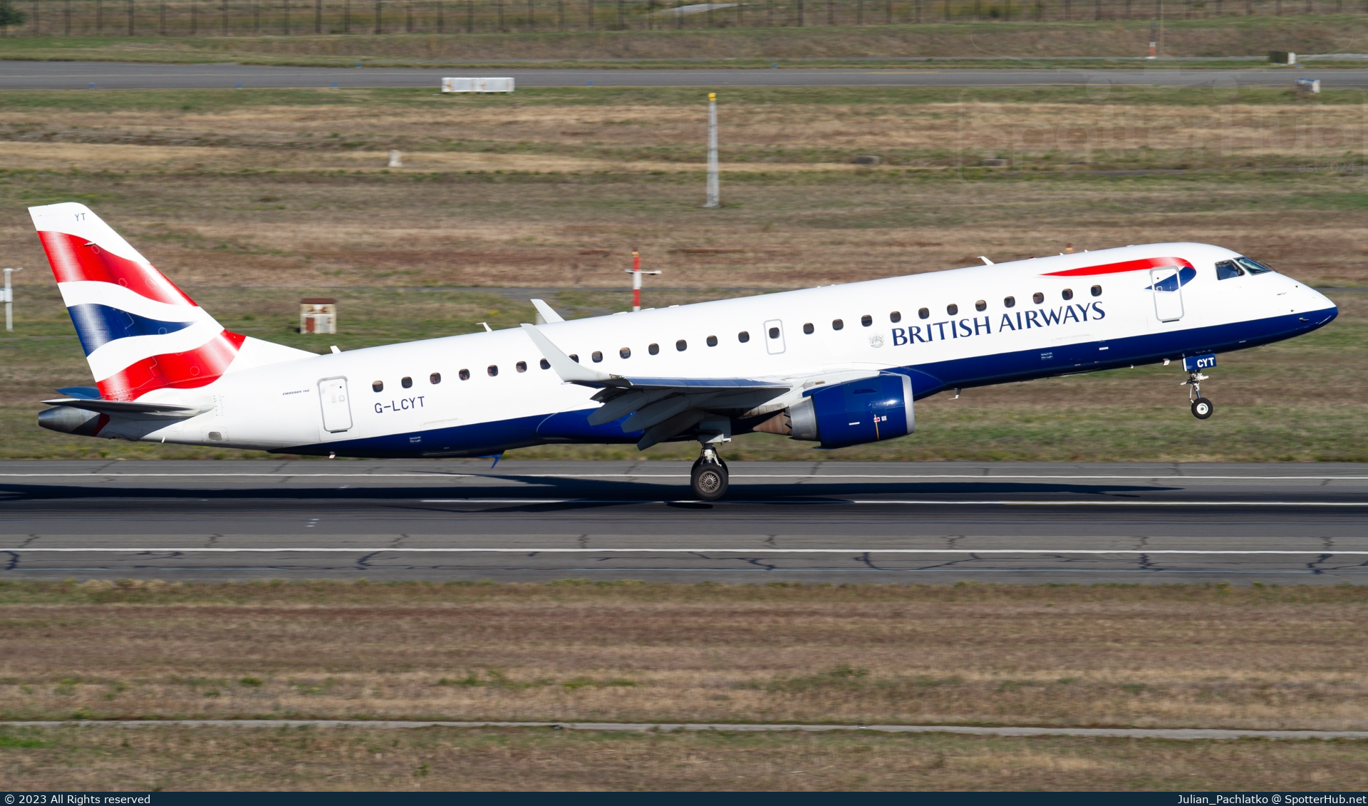 Photo of G-LCYT - Embraer ERJ-190SR operated by BA CityFlyer