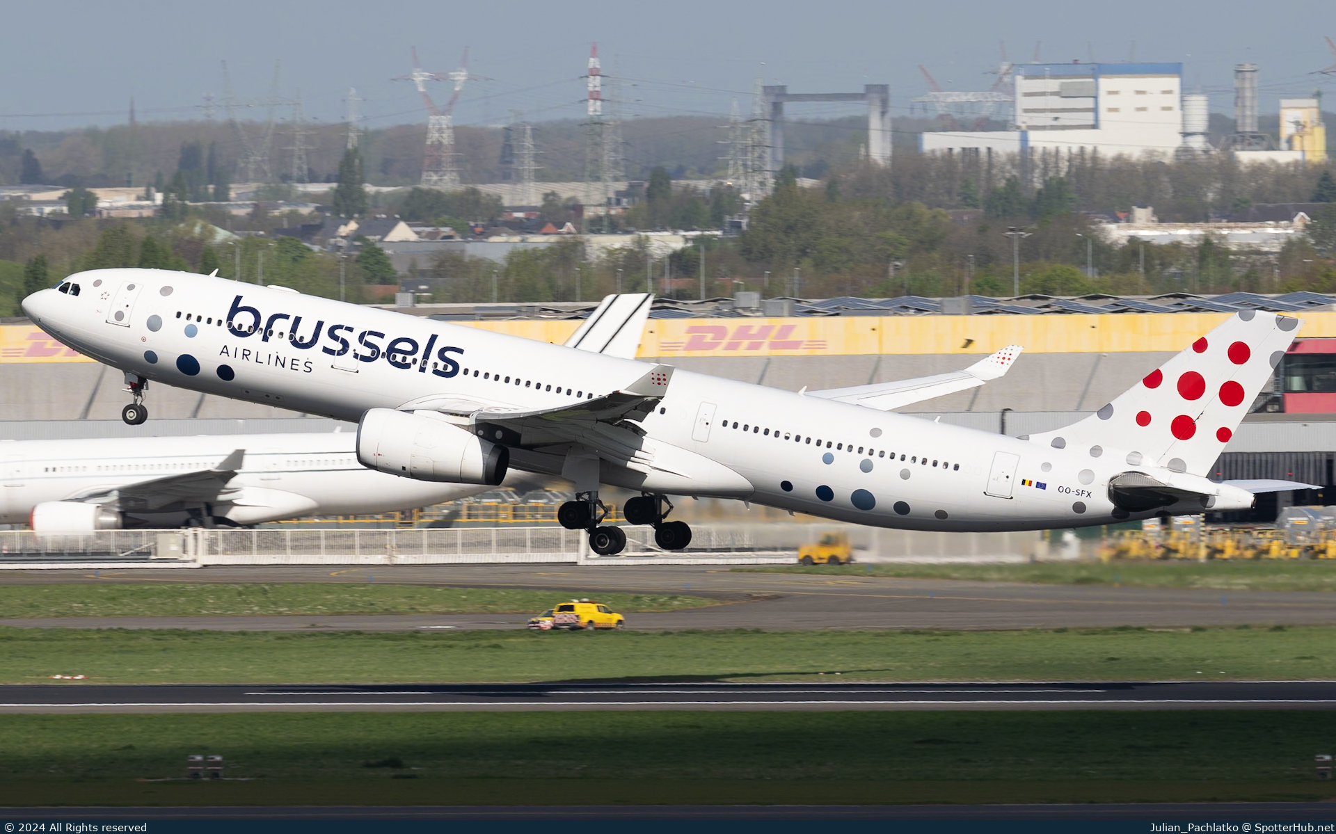Photo of OO-SFX - Airbus A330-343 operated by Brussels Airlines