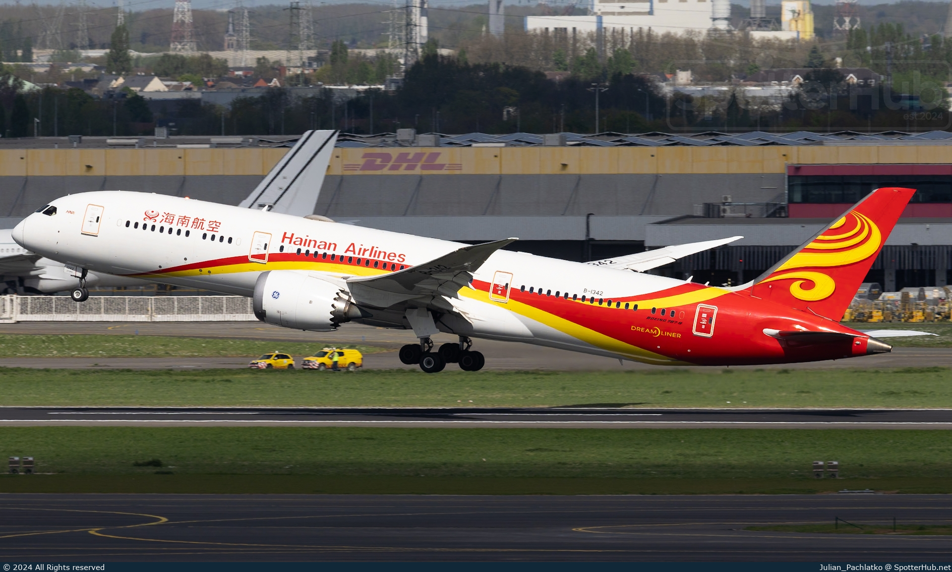 Photo of B-1342 - Boeing 787-9 Dreamliner operated by Hainan Airlines