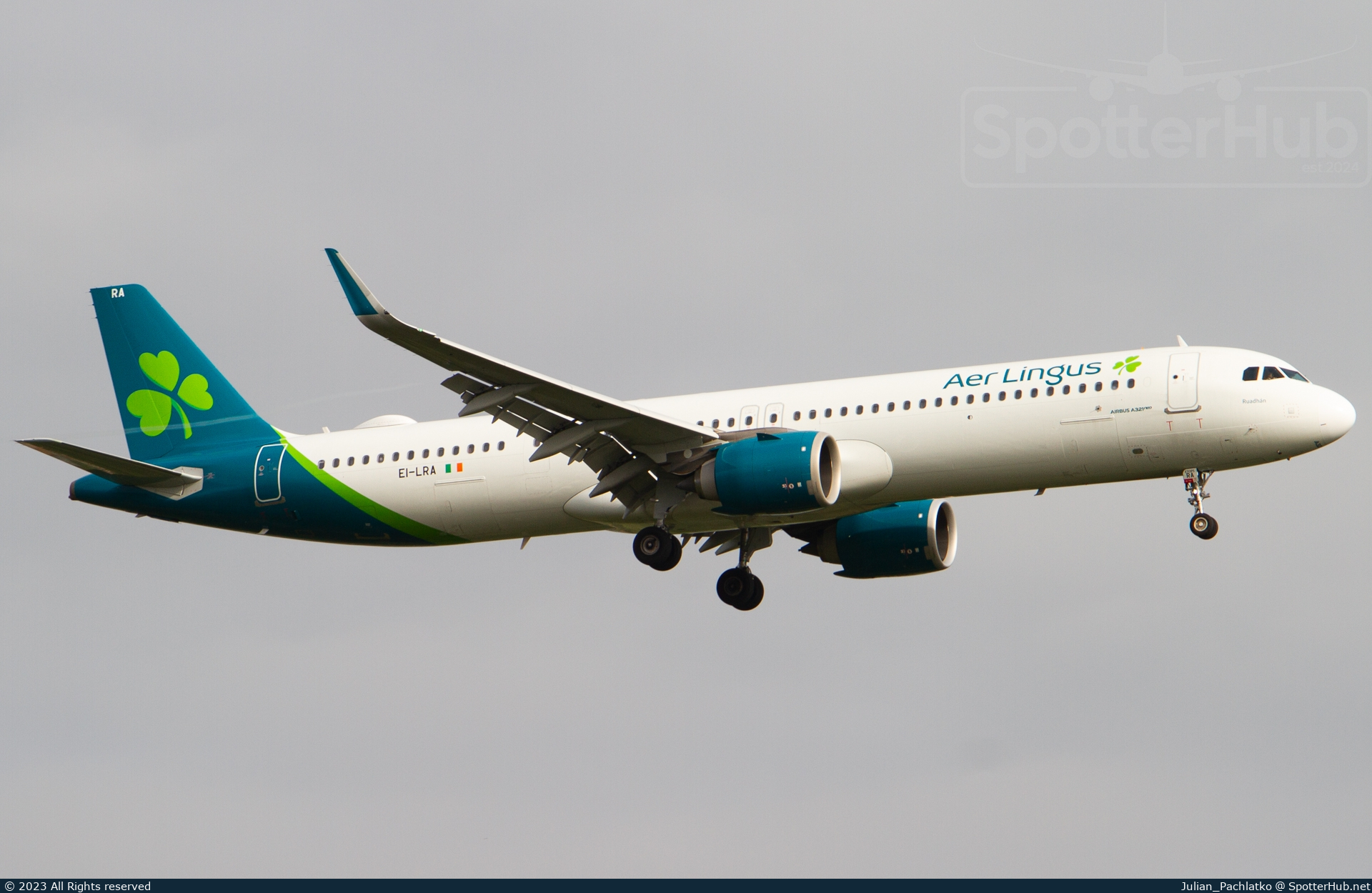 Photo of EI-LRA - Airbus A321-253NX operated by Aer Lingus