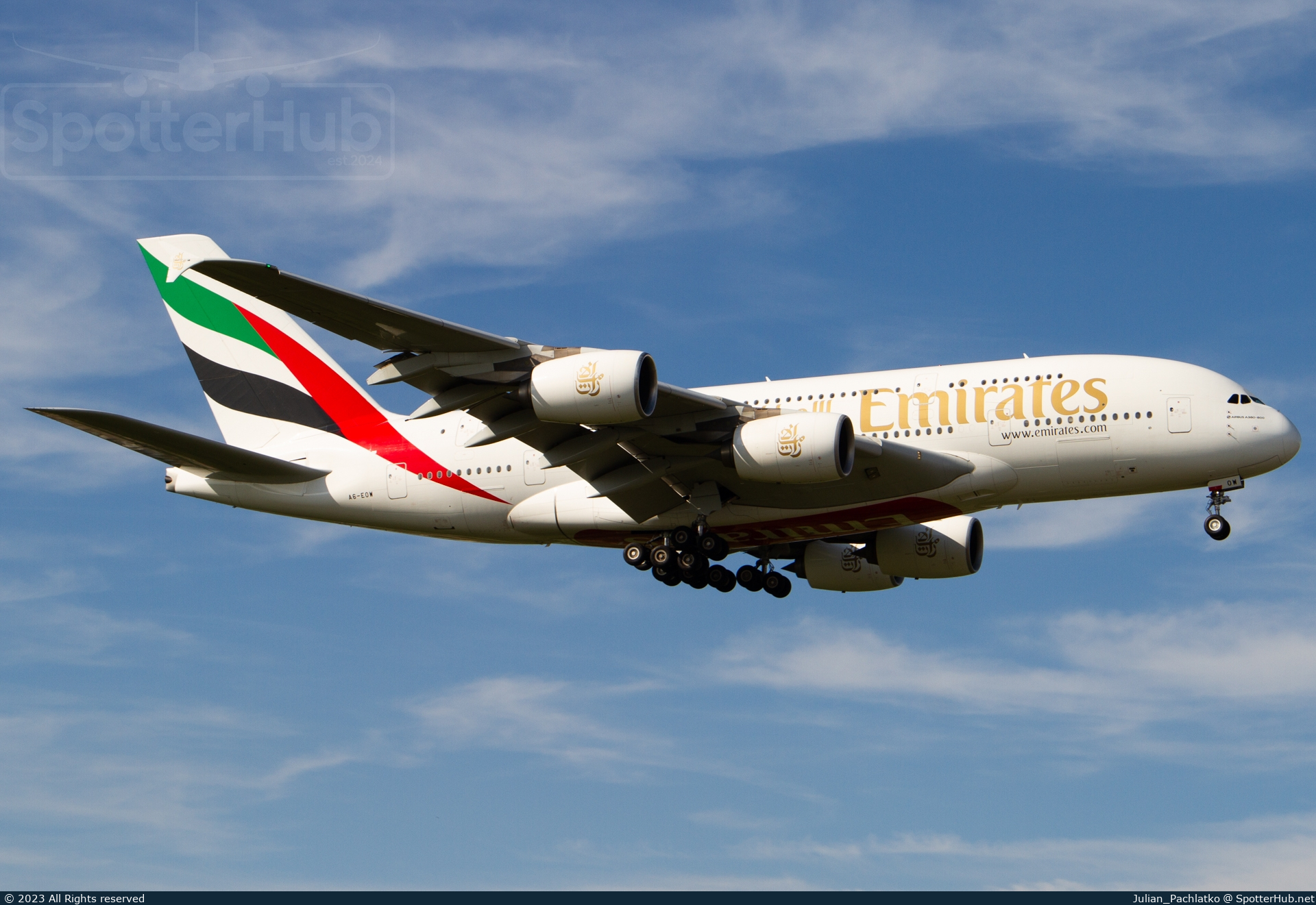 Photo of A6-EOW - Airbus A380-861 operated by Emirates
