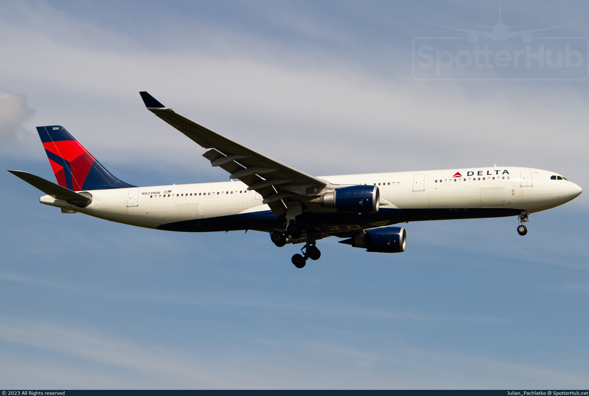 Photo of N824NW - Airbus A330-302 operated by Delta Air Lines