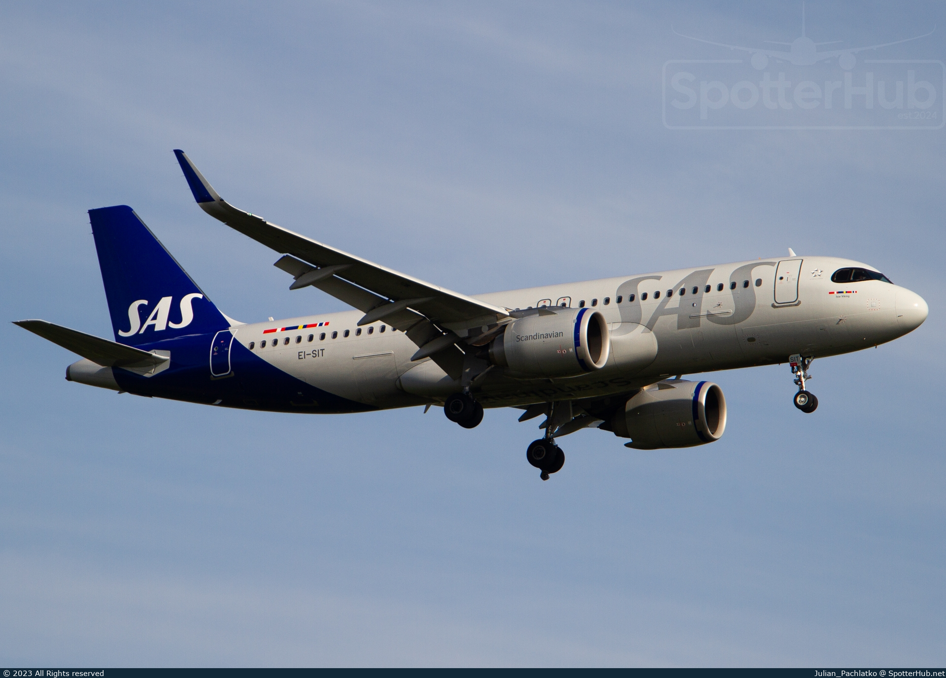 Photo of EI-SIT - Airbus A320-251N operated by SAS Connect