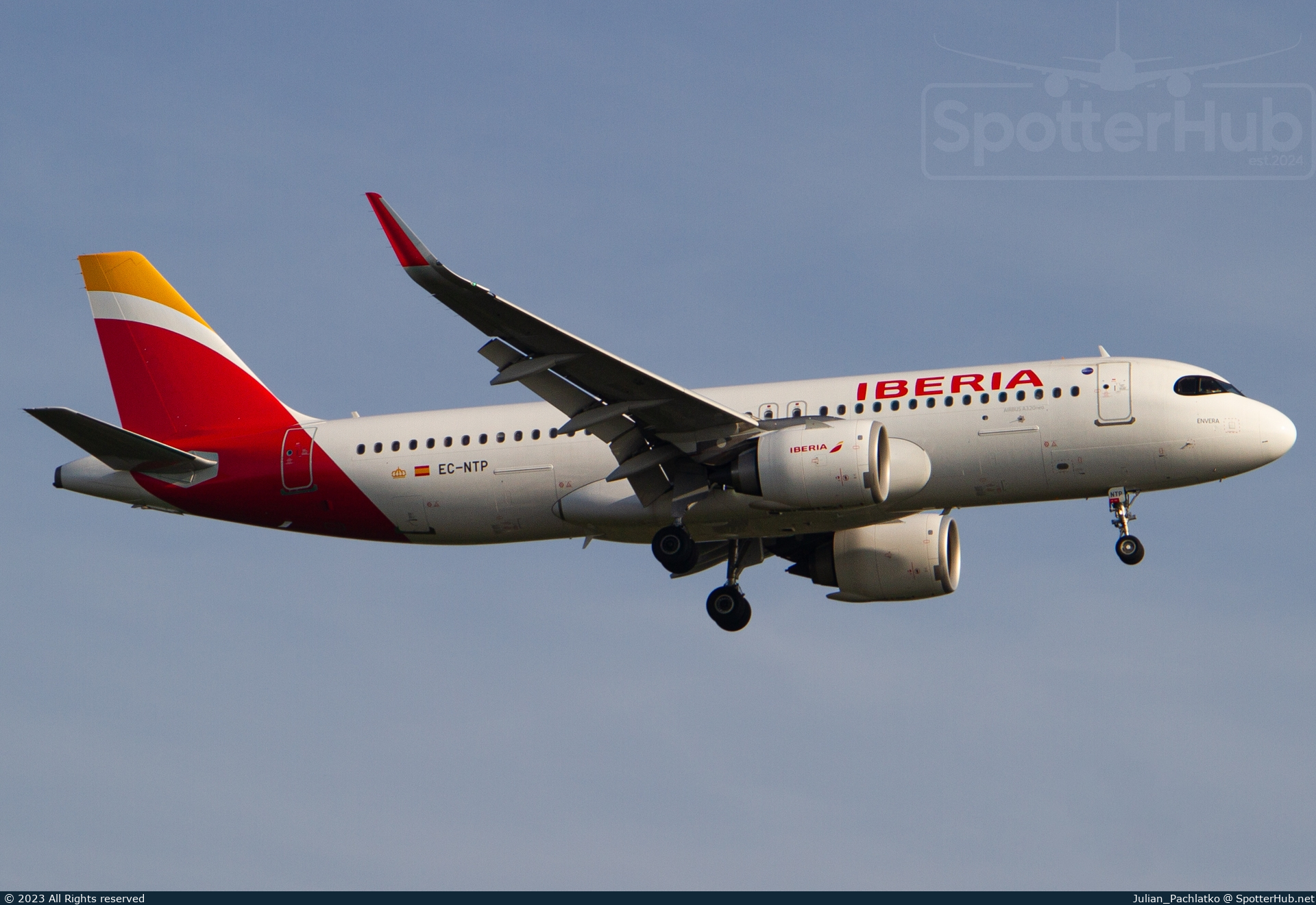 Photo of EC-NTP - Airbus A320-251N operated by Iberia