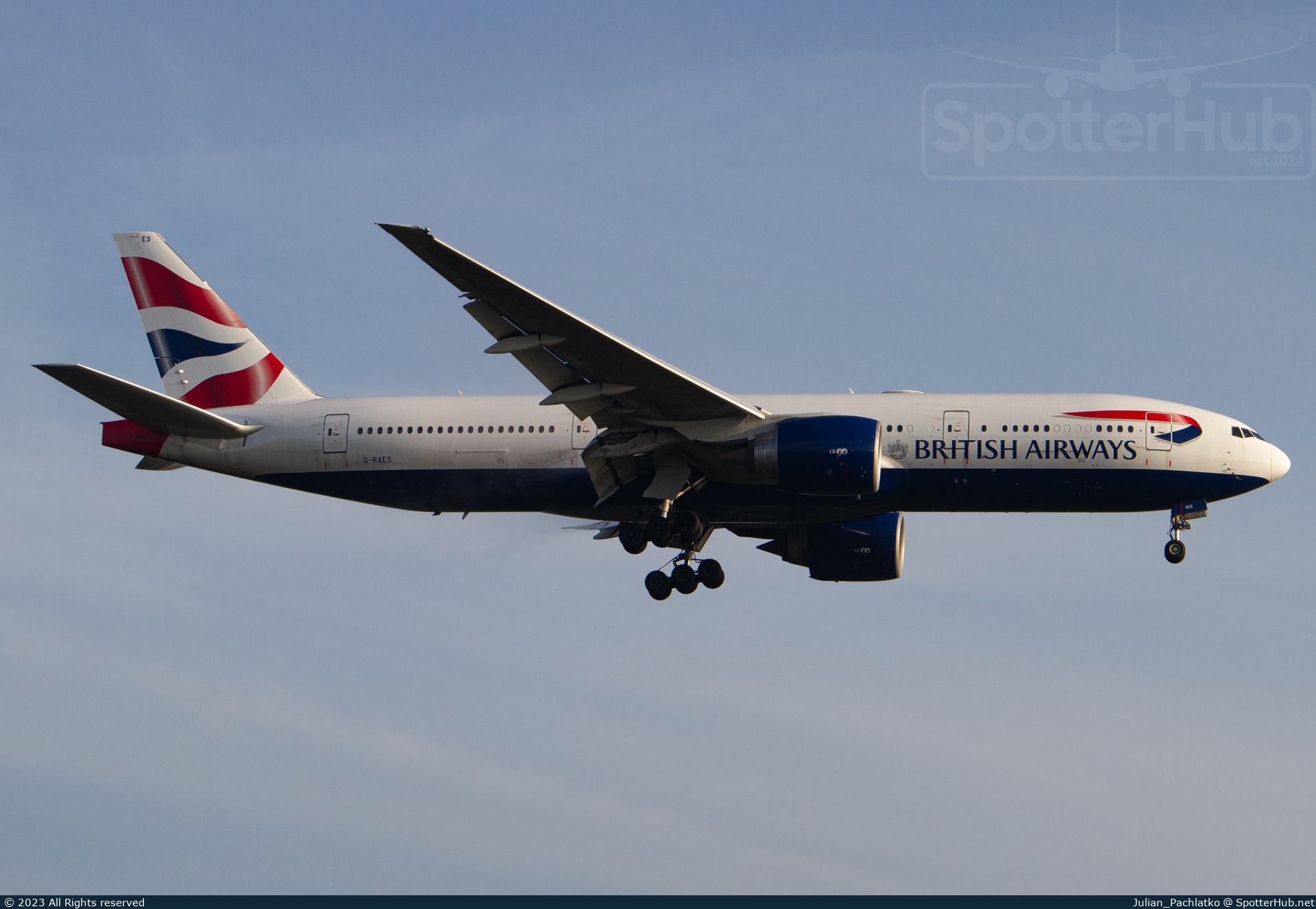 Photo of G-RAES - Boeing 777-236(ER) operated by British Airways