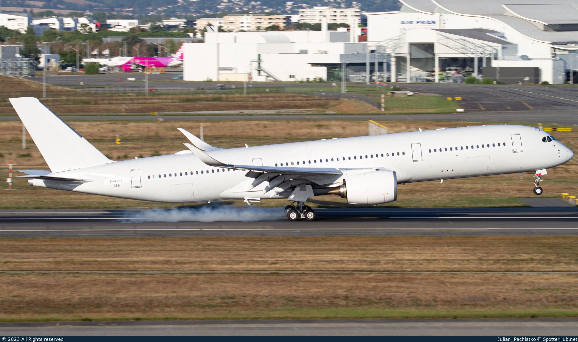 Photo of F-WZGT - Airbus A350-941 operated by Airbus Industrie