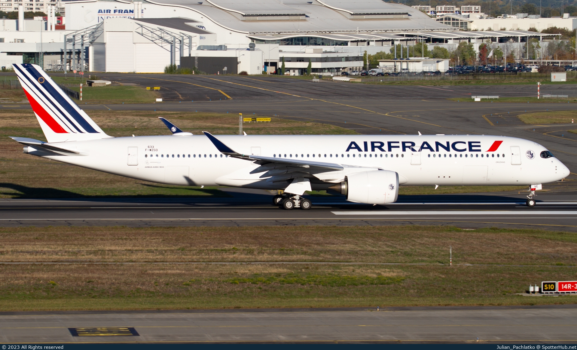 Photo of F-WZGO - Airbus A350-941 operated by Air France