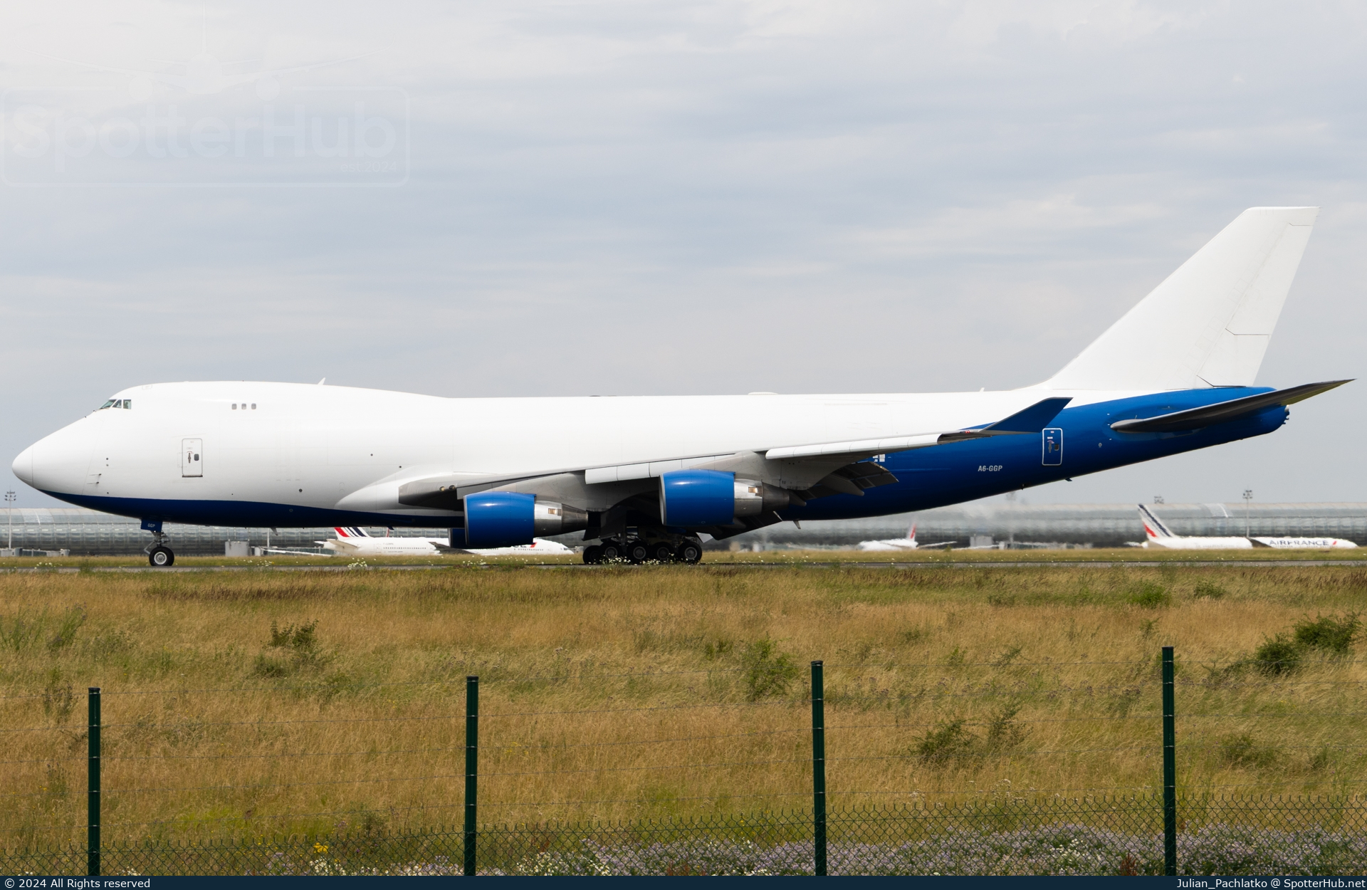 Photo of A6-GGP - Boeing 747-412F operated by Dubai Royal Air Wing