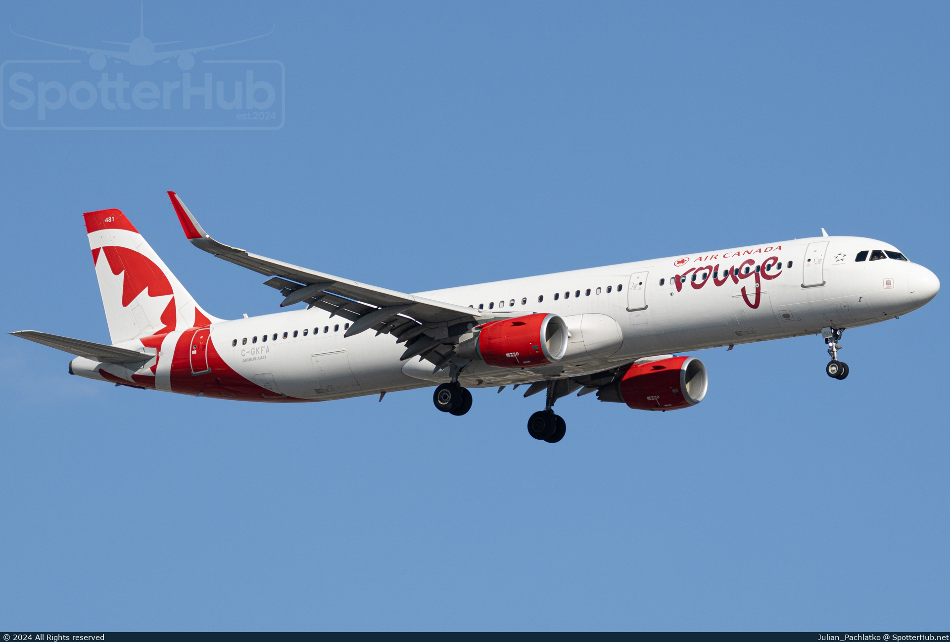 Photo of C-GKFA - Airbus A321-211 operated by Air Canada Rouge