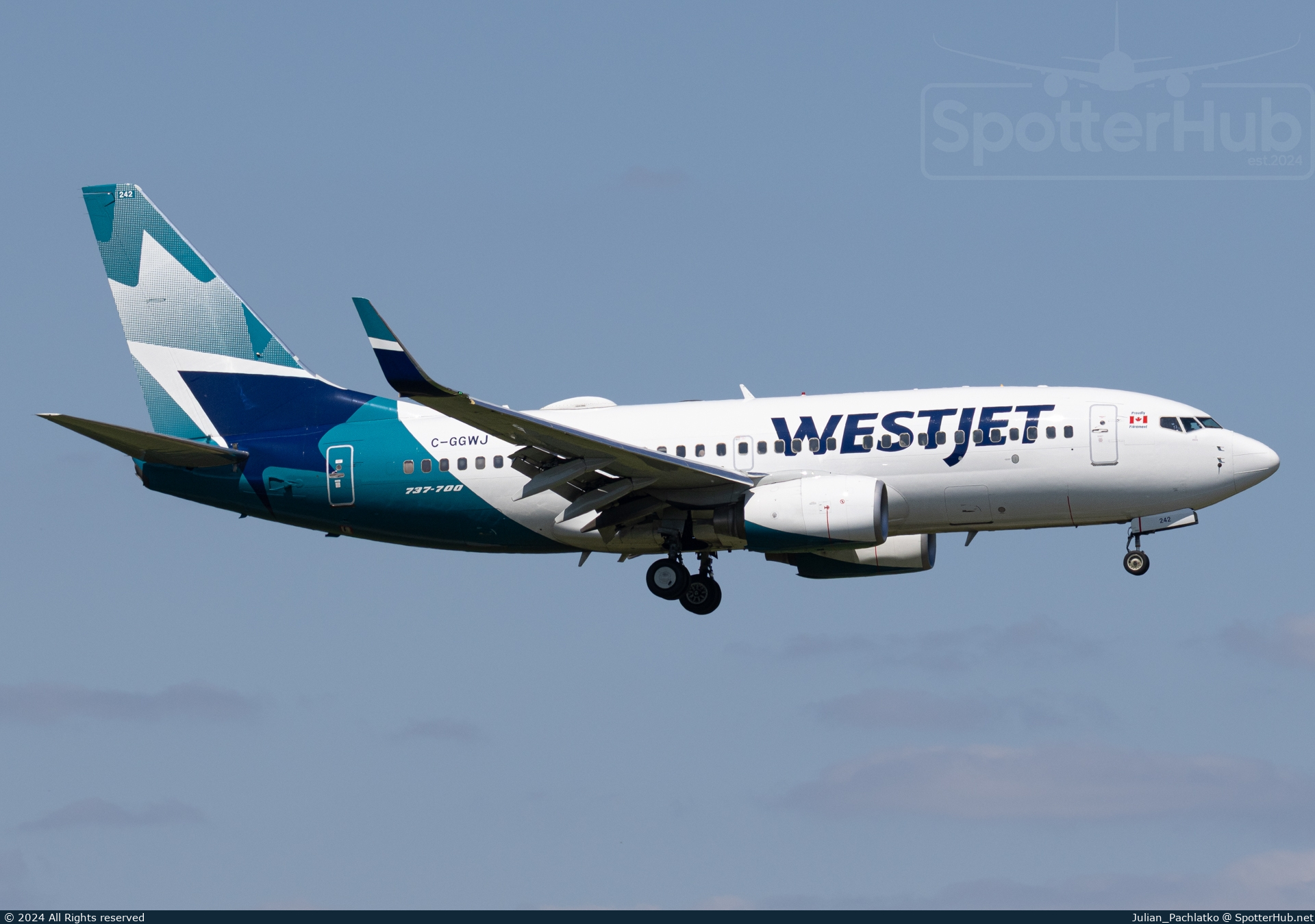 Photo of C-GGWJ - Boeing 737-7CT operated by WestJet Airlines