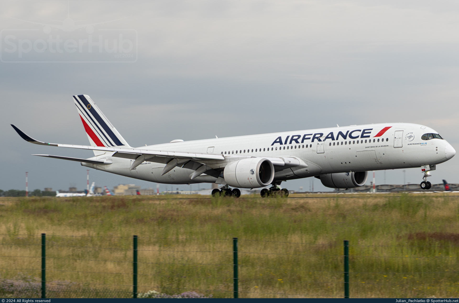 Photo of F-HTYC - Airbus A350-941 operated by Air France