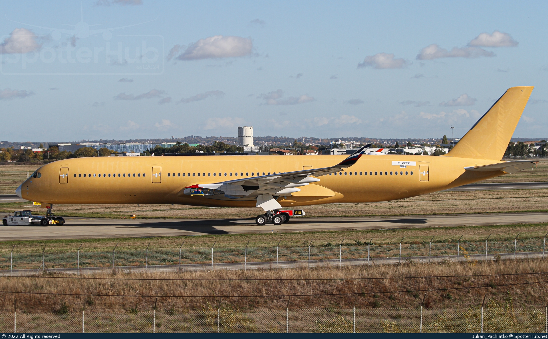 Photo of F-WZFZ - Airbus A350-941 operated by Airbus Industrie